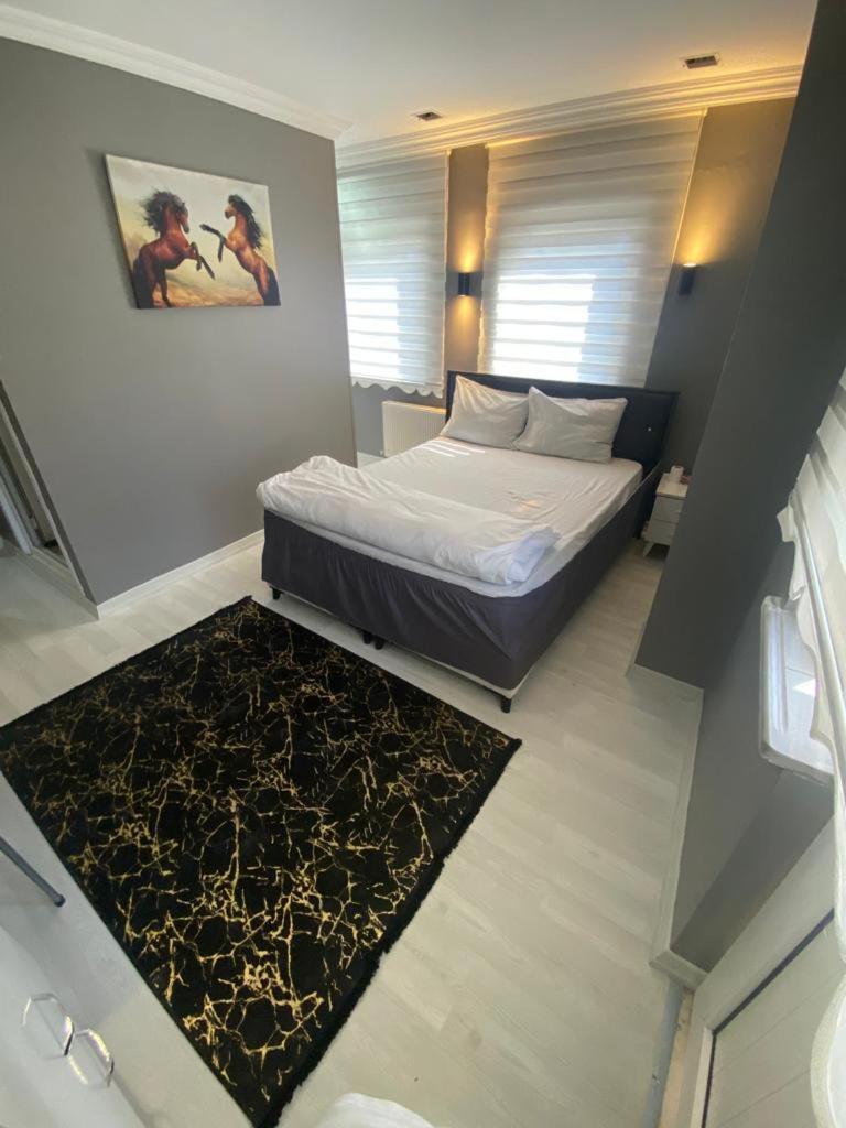 Goel Aparthotel *