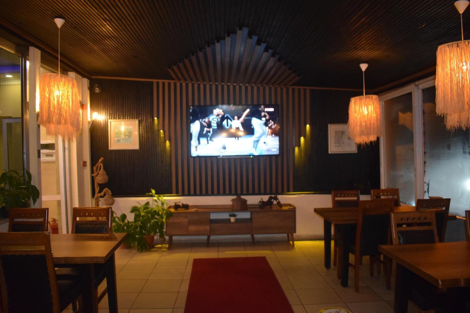 Airport Kumsal Hotel