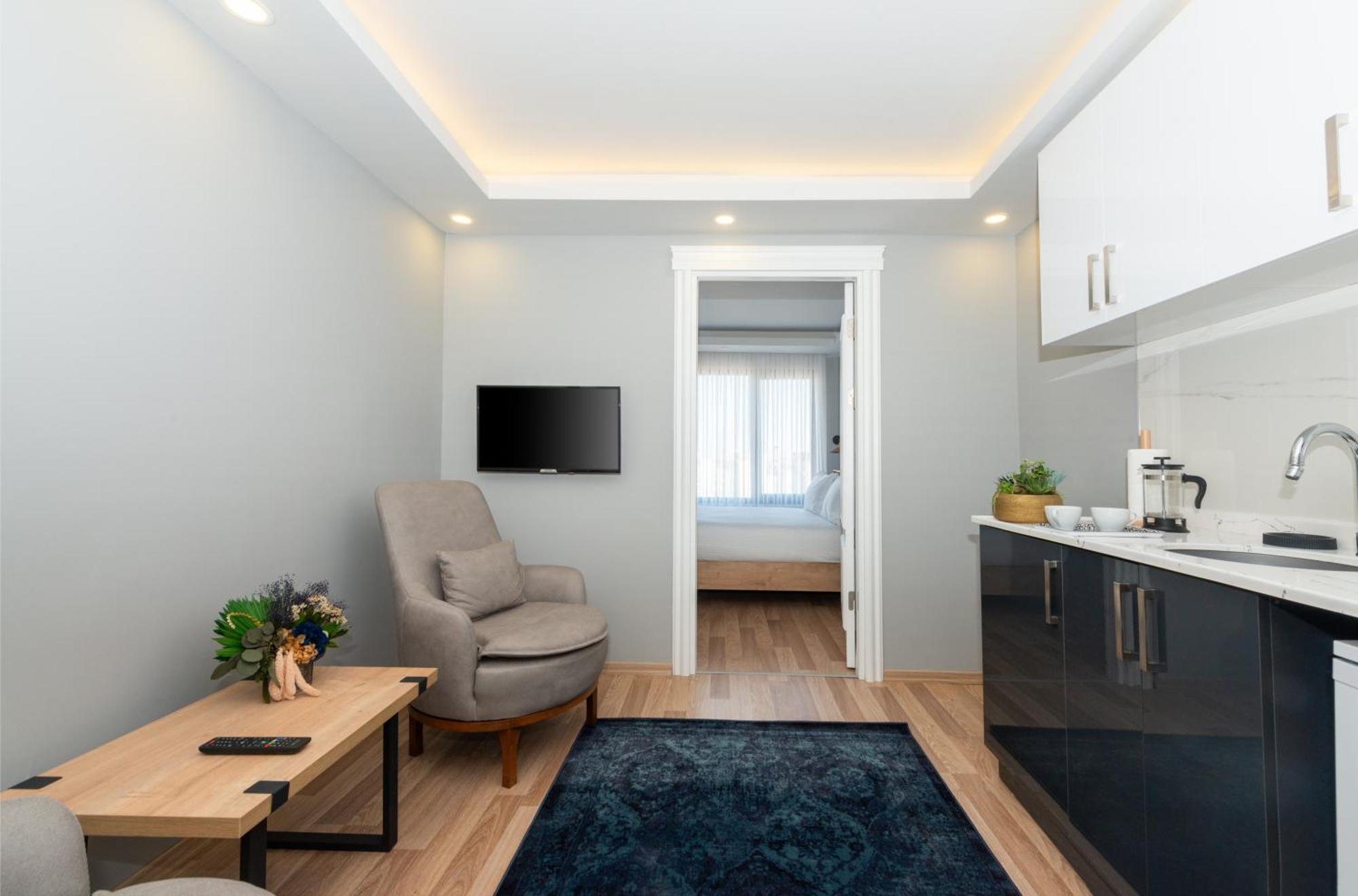 Aparthotel Art Karakoey *