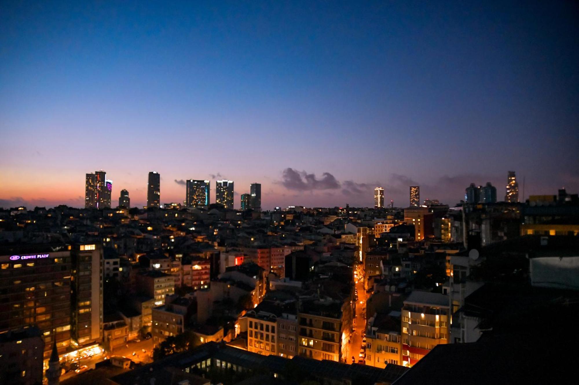 Svm With A Sea View In Nisantasi Istanbul