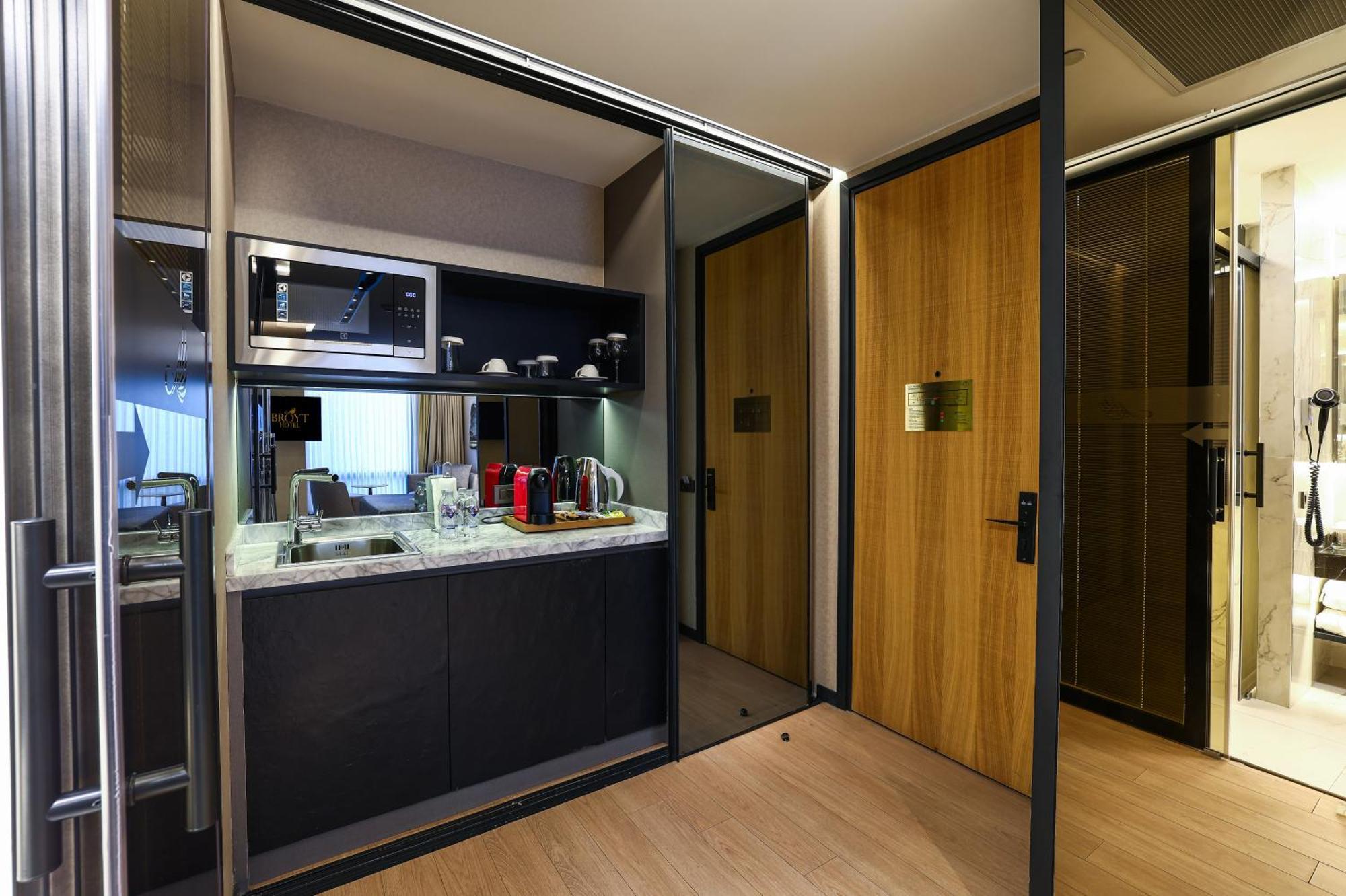 Hotel Broyt 4*