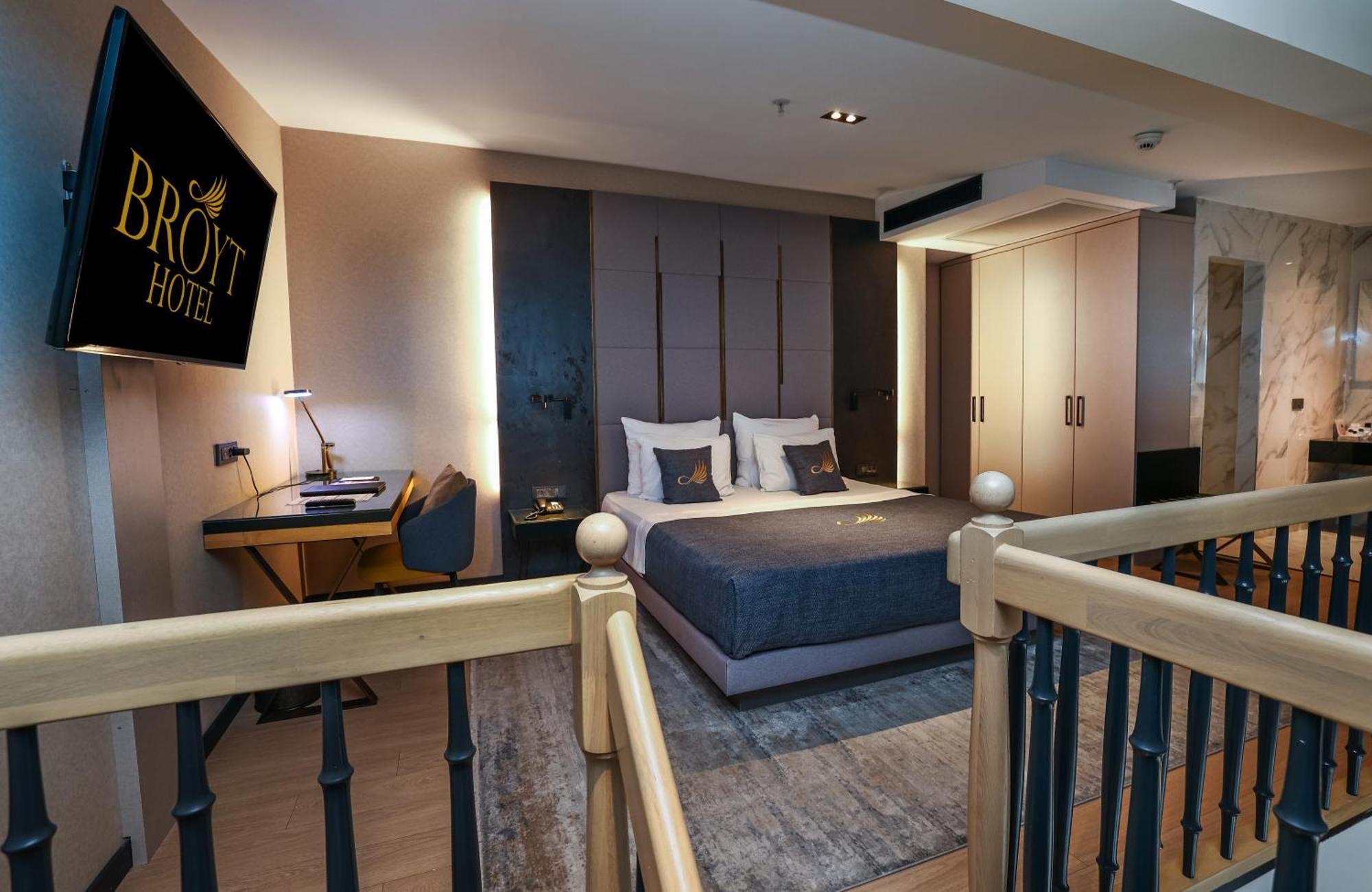 Broyt Hotel 4*