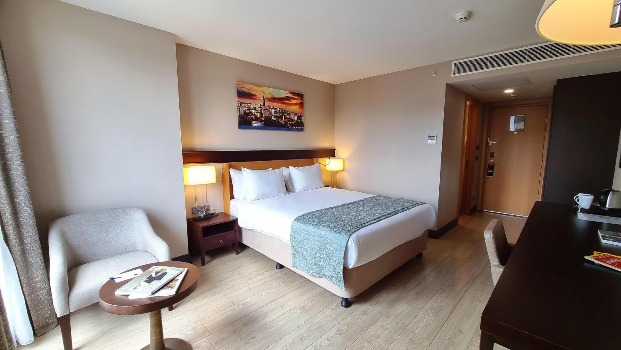 Port Bosphorus 4*