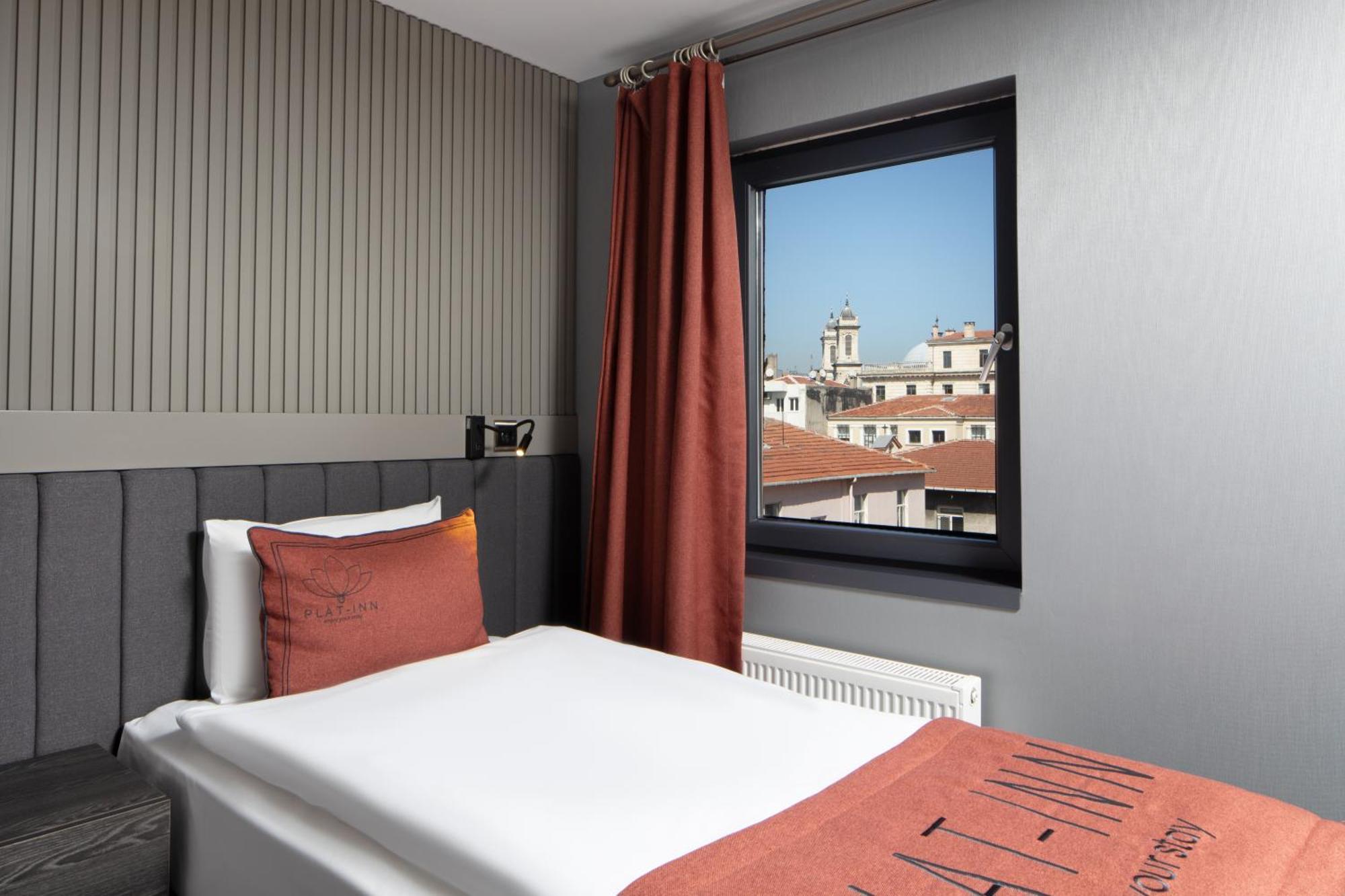 Plat Taksim Hotel 4*
