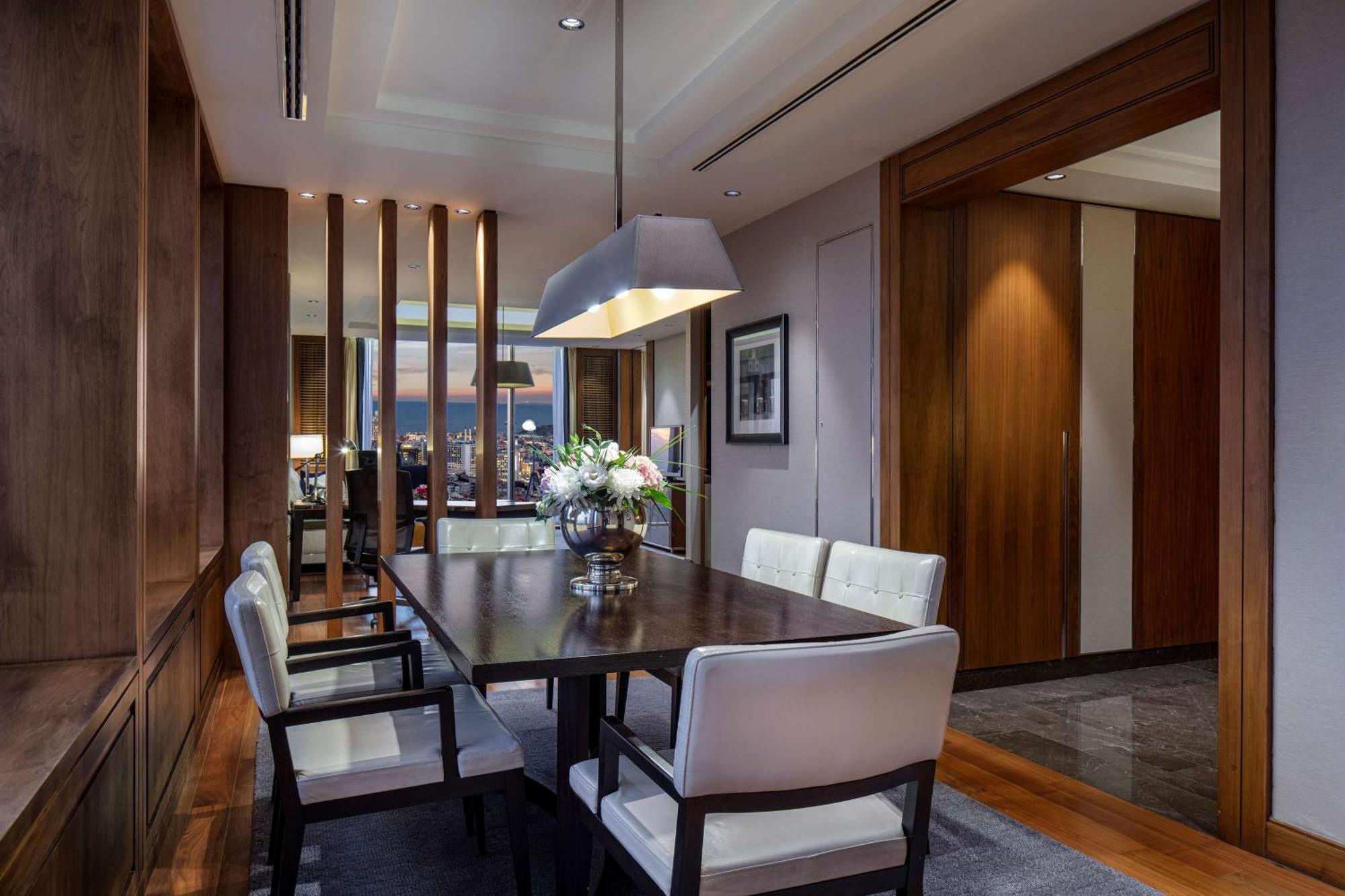 Hotel Hilton Bomonti 5*
