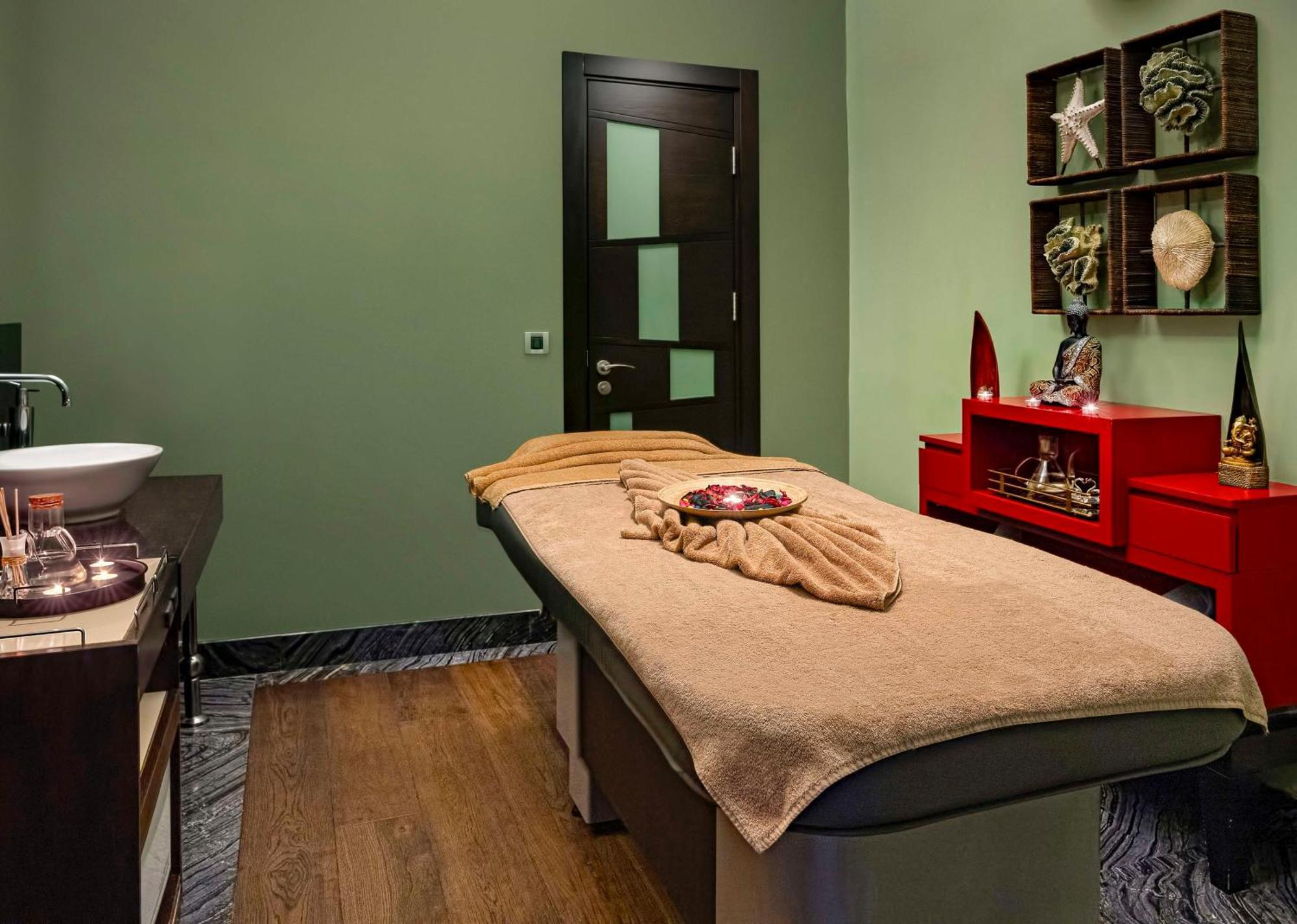 Radisson Blu Pera 5*