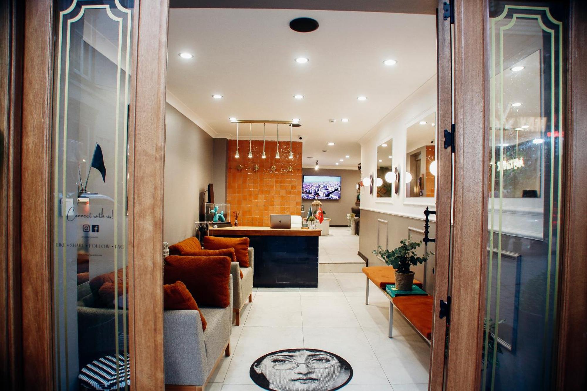 Istiklal Street Taksim House Yamalya Istanbul