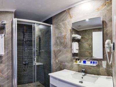 Inntel Hotel
