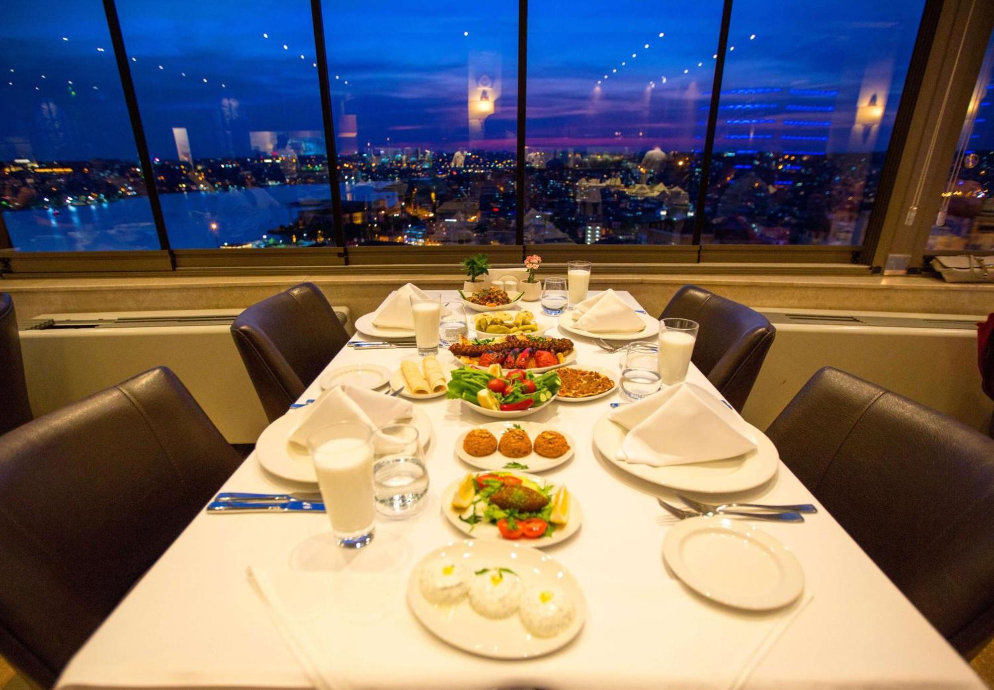 Otel Radisson Blu Pera İstanbul