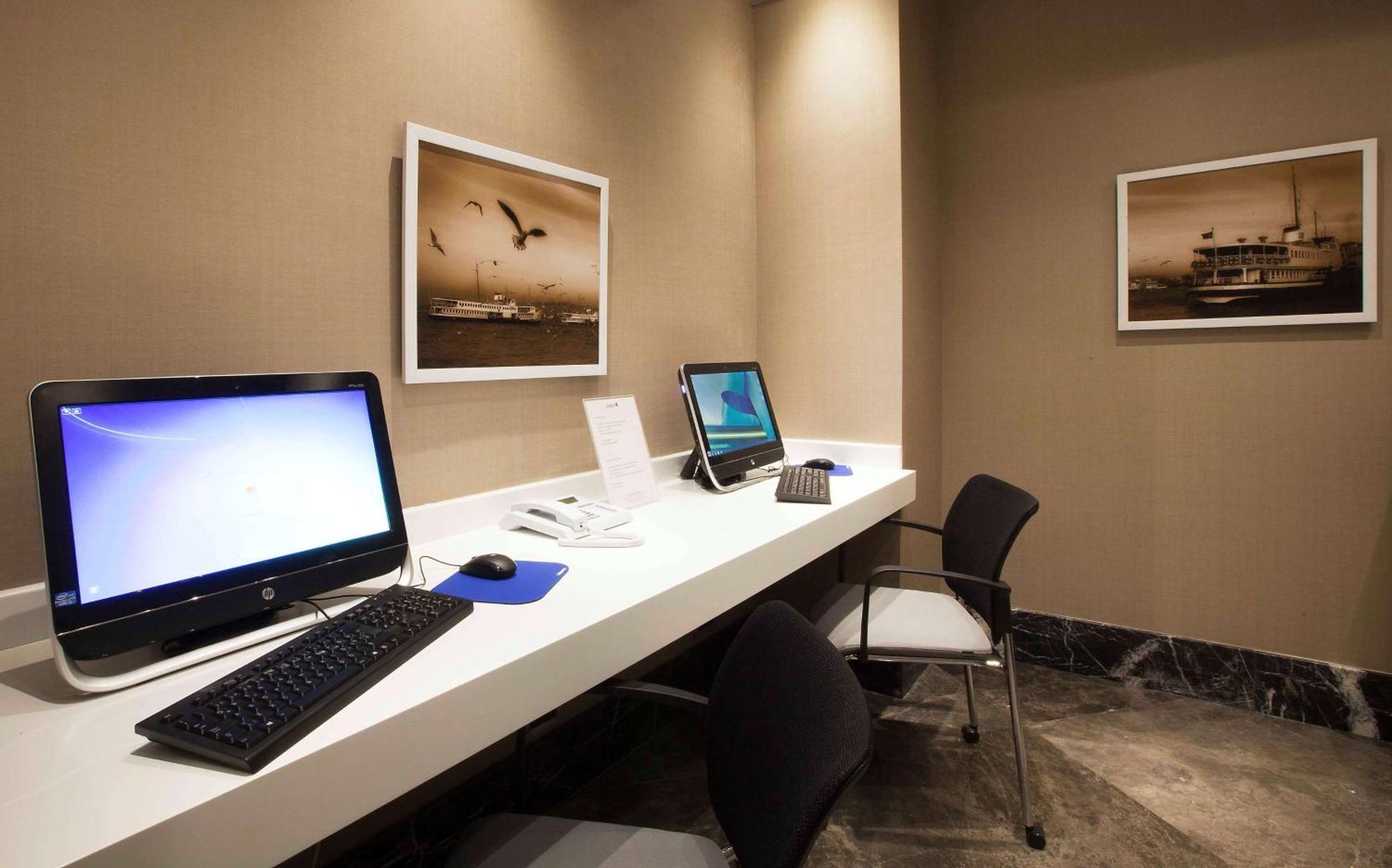 Otel Radisson Blu Pera İstanbul