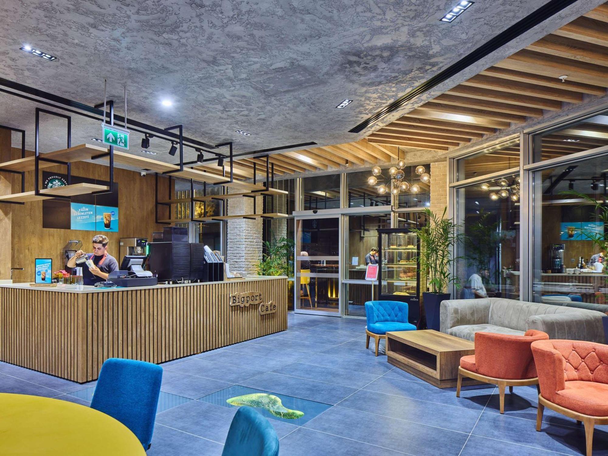 Hotel Ibis Airport
