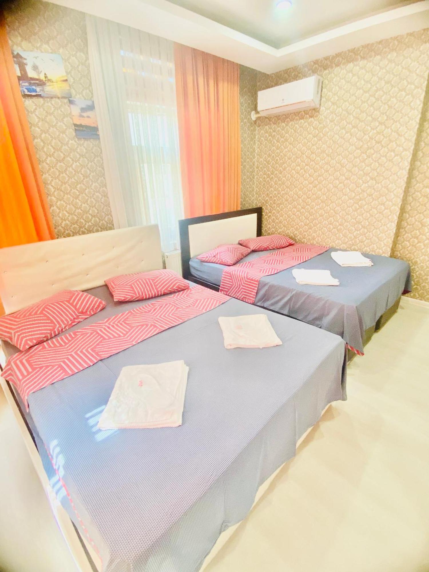 White Aparthotel
