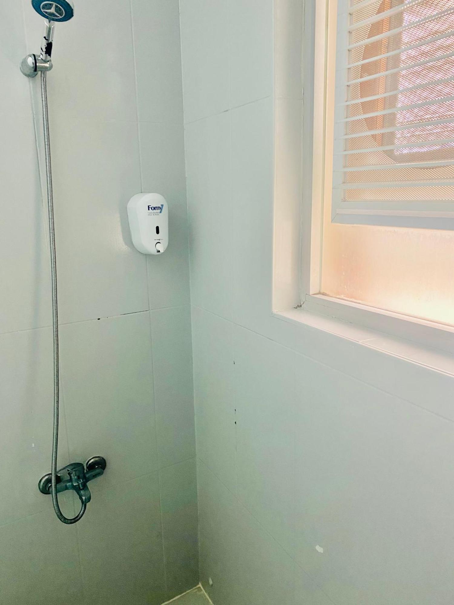 White Aparthotel