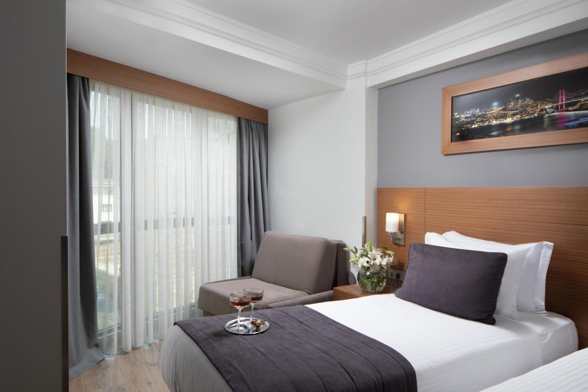 Orka Royal & Hotel