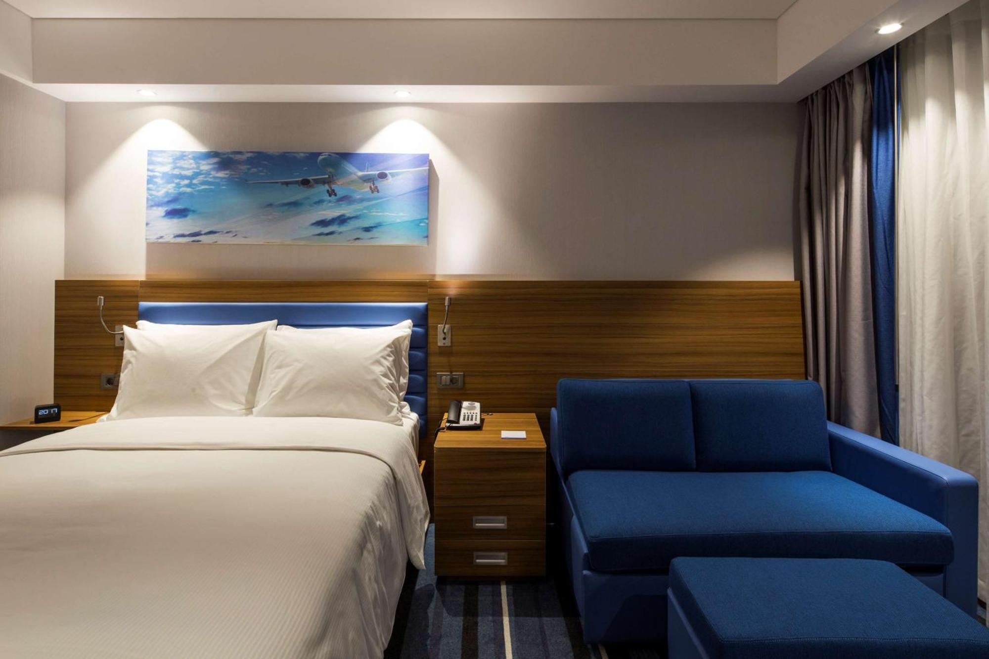 Hampton By Hilton Istanbul Kurtkoy Hotel 4*
