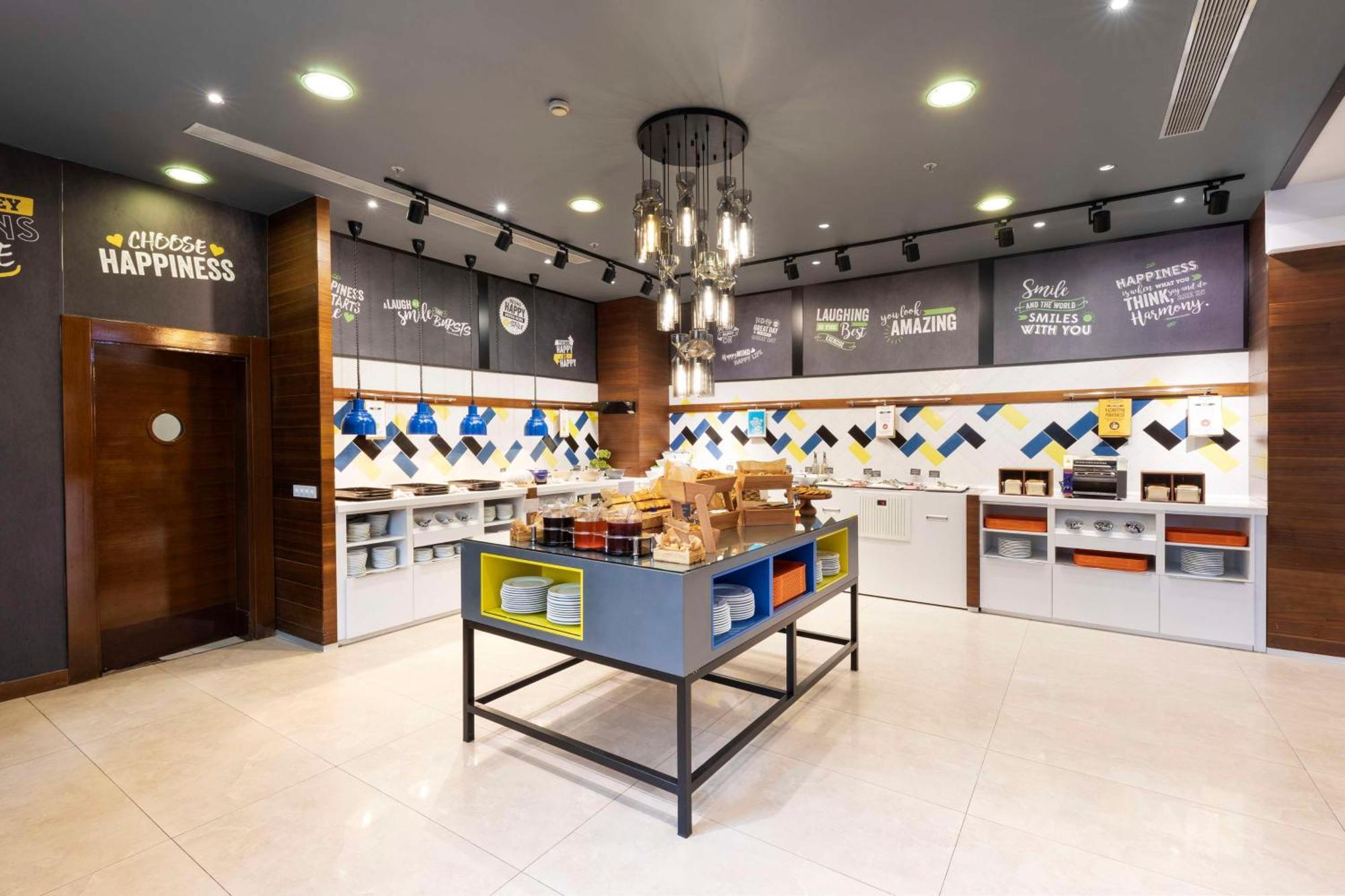 Hotel Hampton By Hilton Kayasehir