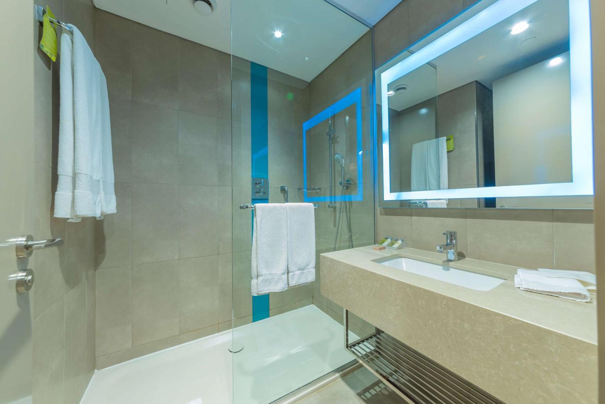 Hilton Garden Atatürk Airport 4* İstanbul