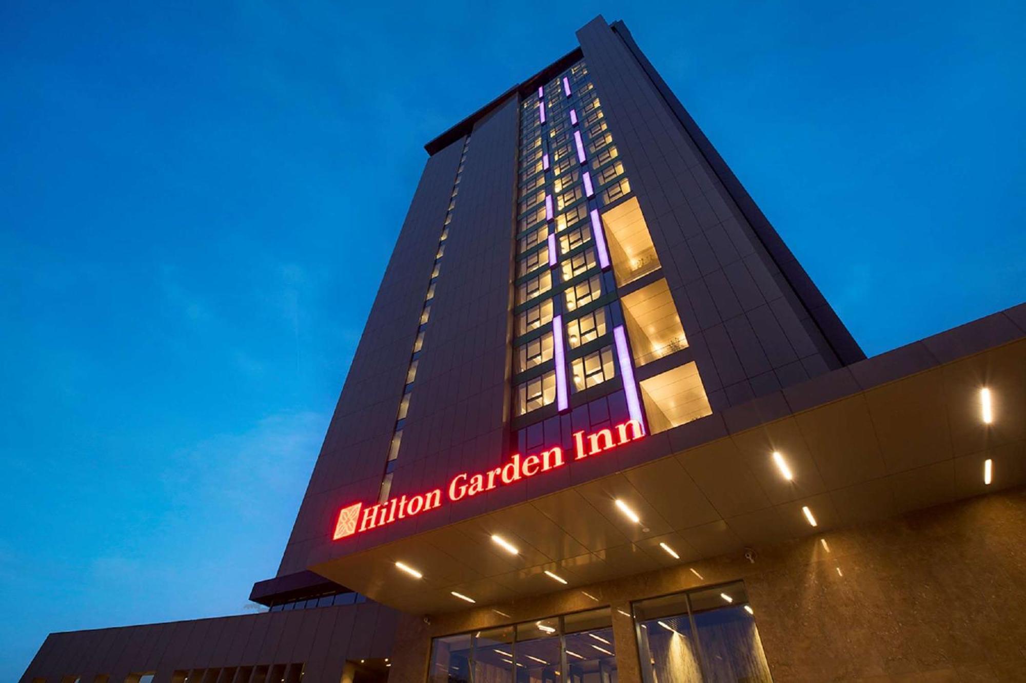 Hilton Garden Atatürk Airport 4*