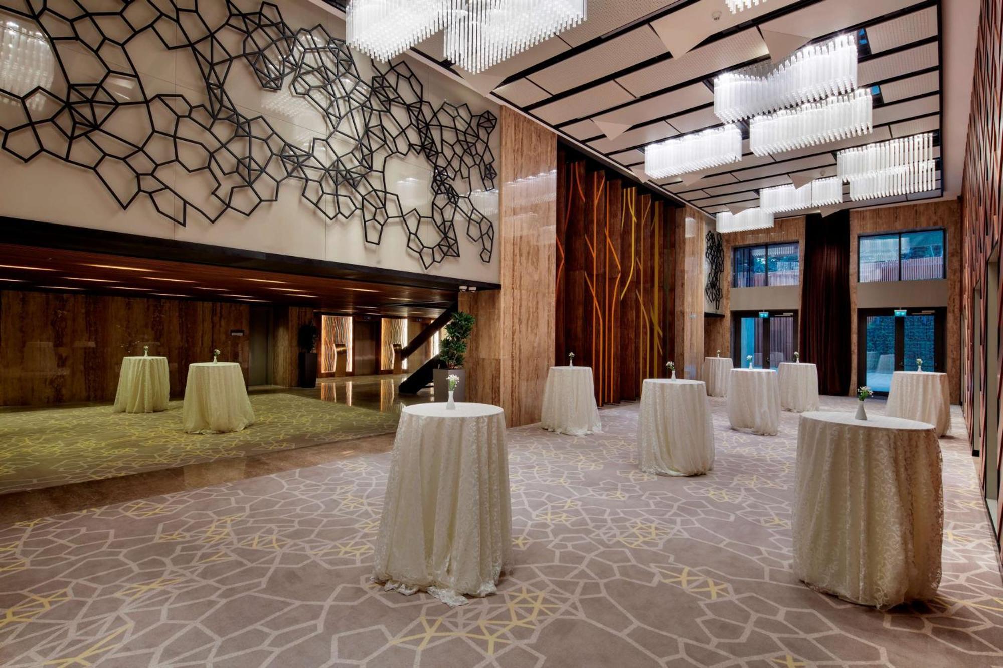 Hilton Garden Atatürk Airport Otel