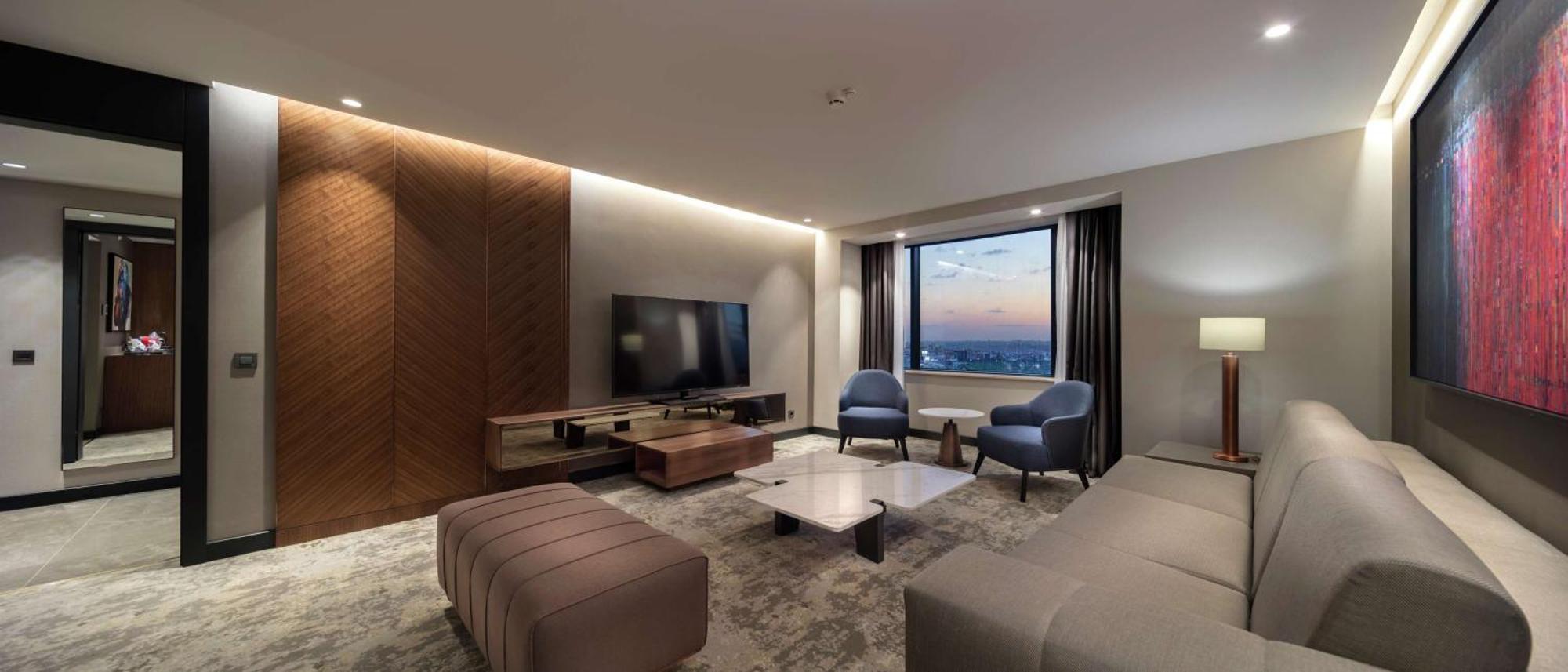 Hilton Maslak 5*