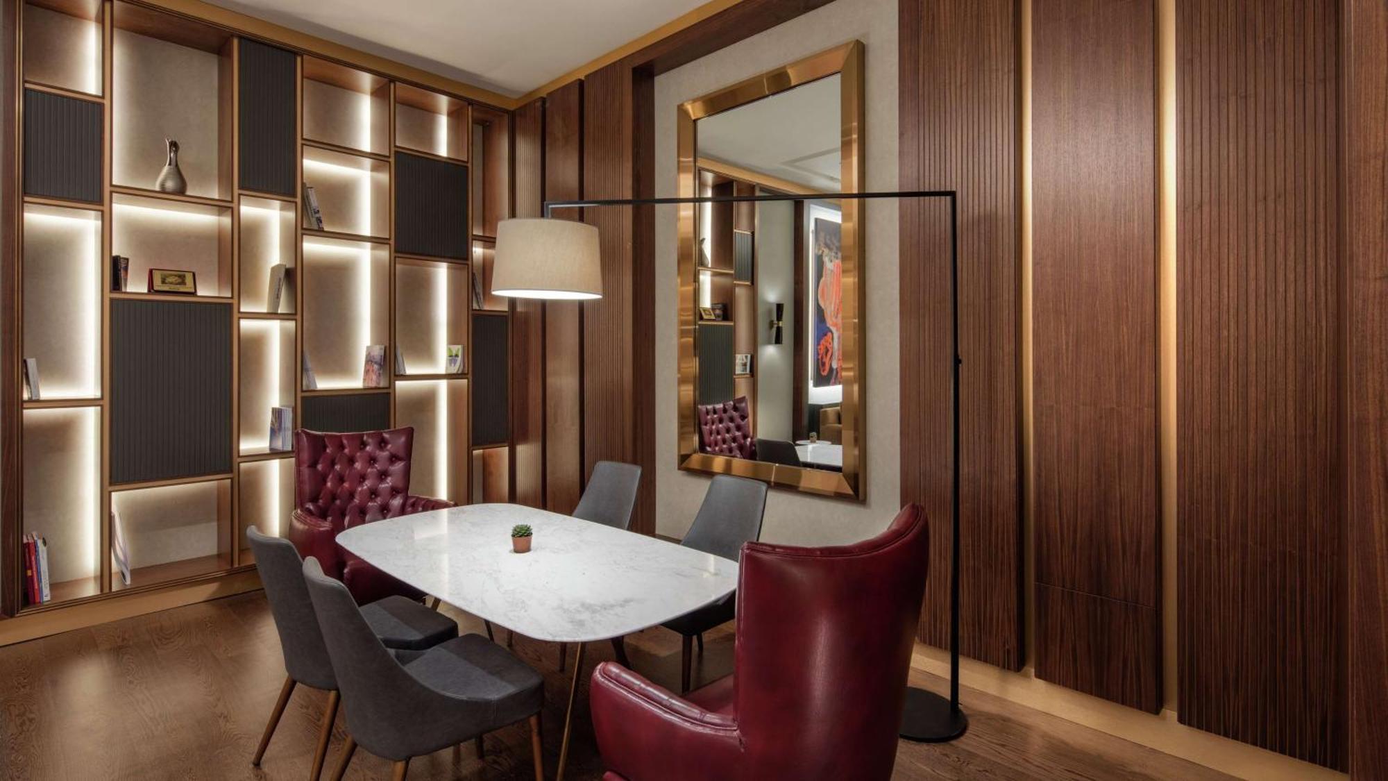 Hotel Hilton Maslak 5*