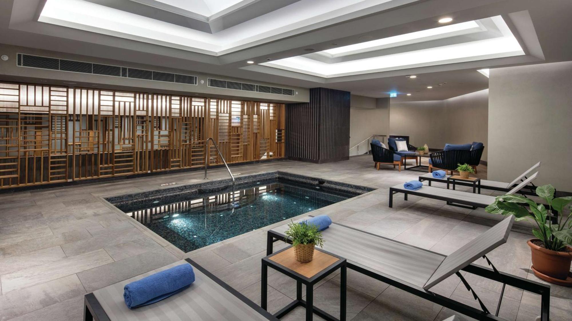 Hilton Maslak 5*