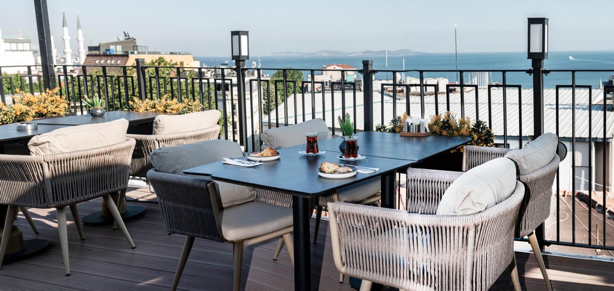 Hotel Aprilis - Special Category