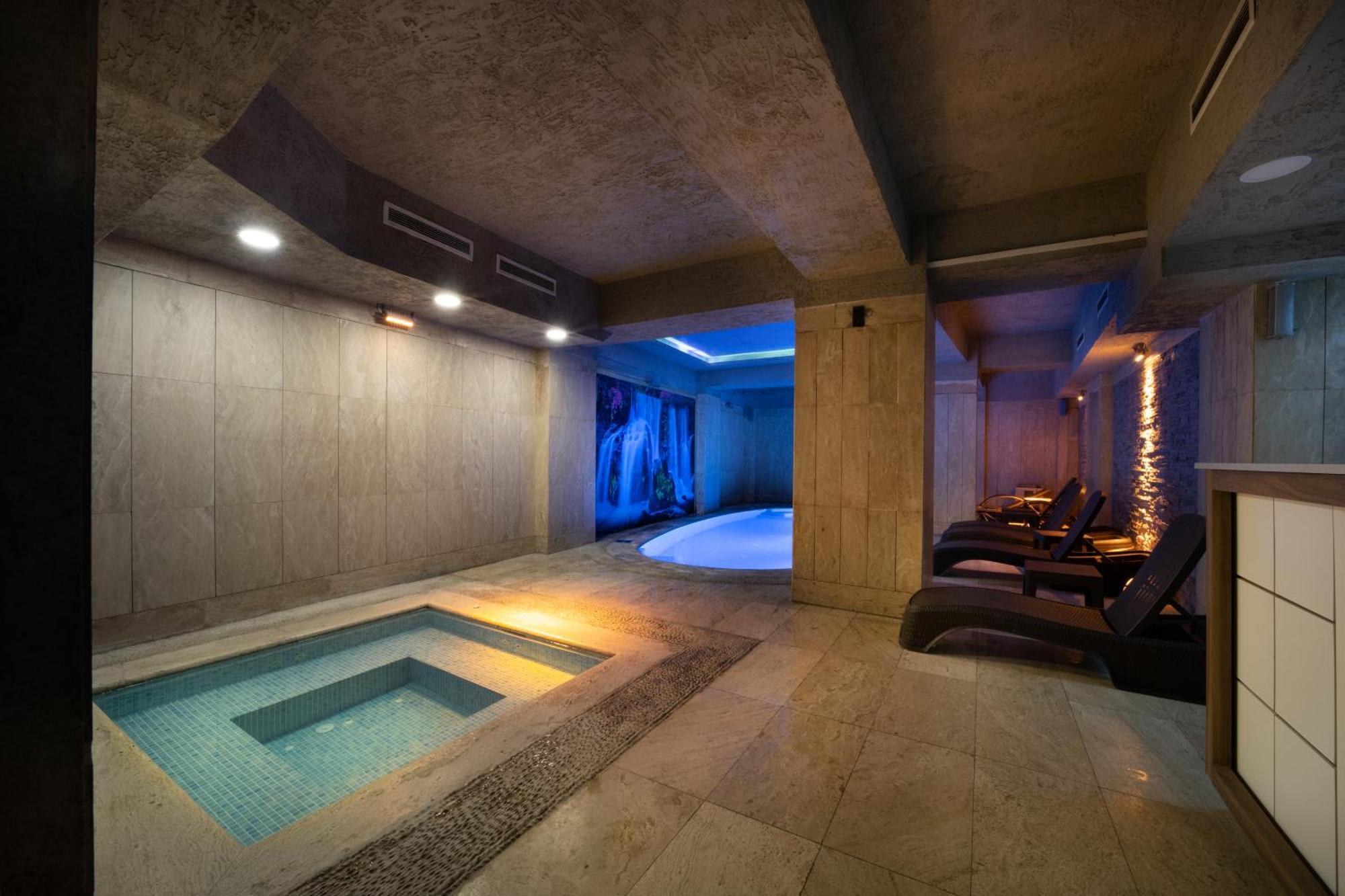 Hotel Orka Royal & 4*
