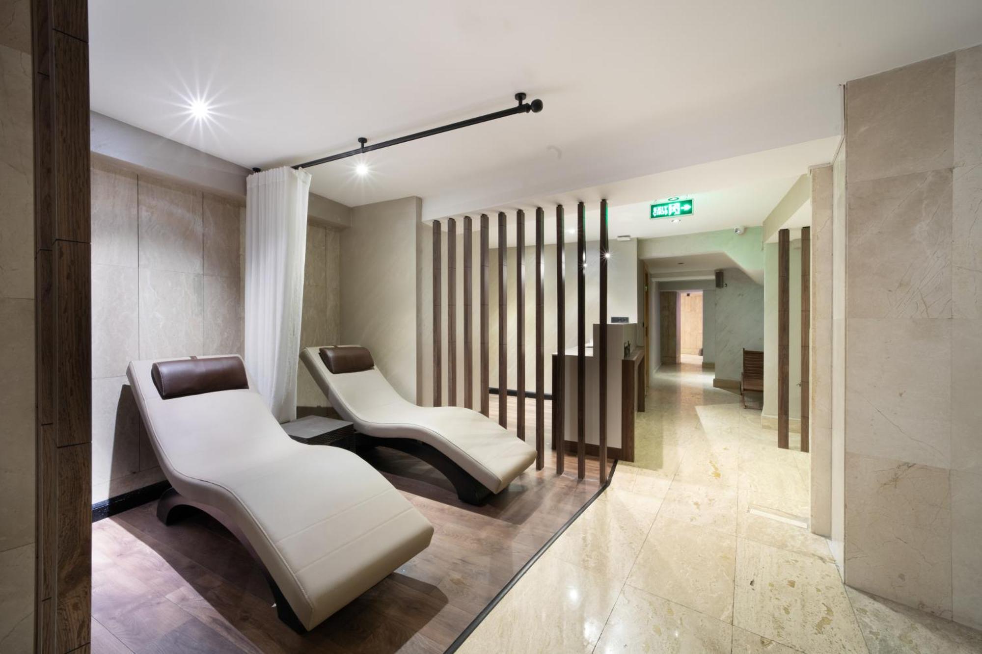 Orka Royal & Hotel 4*