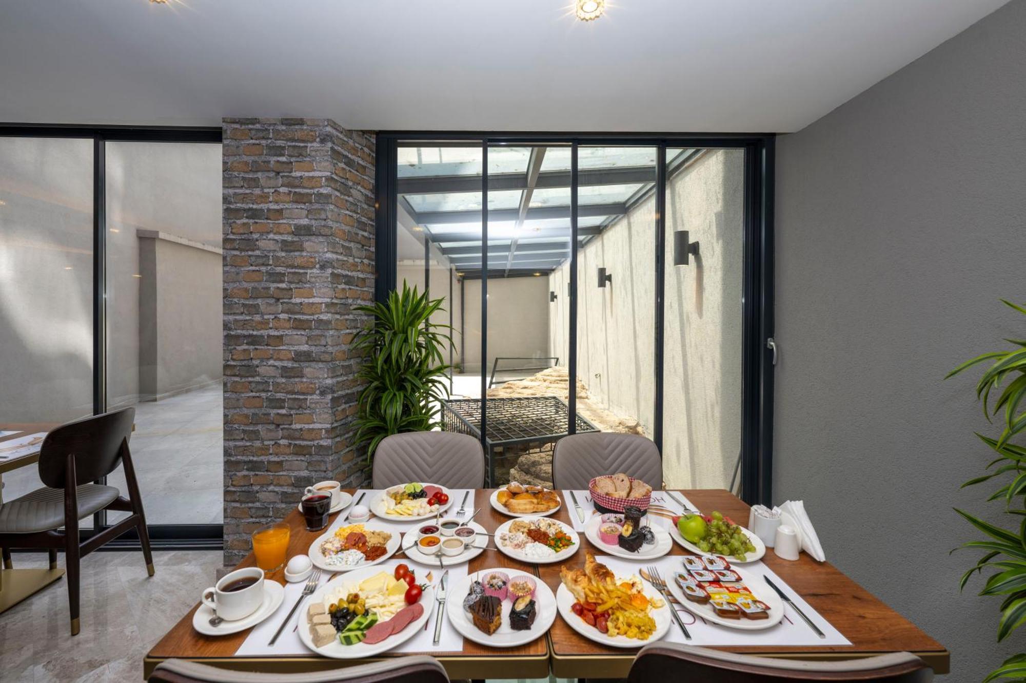 Hotel Ravi 3*