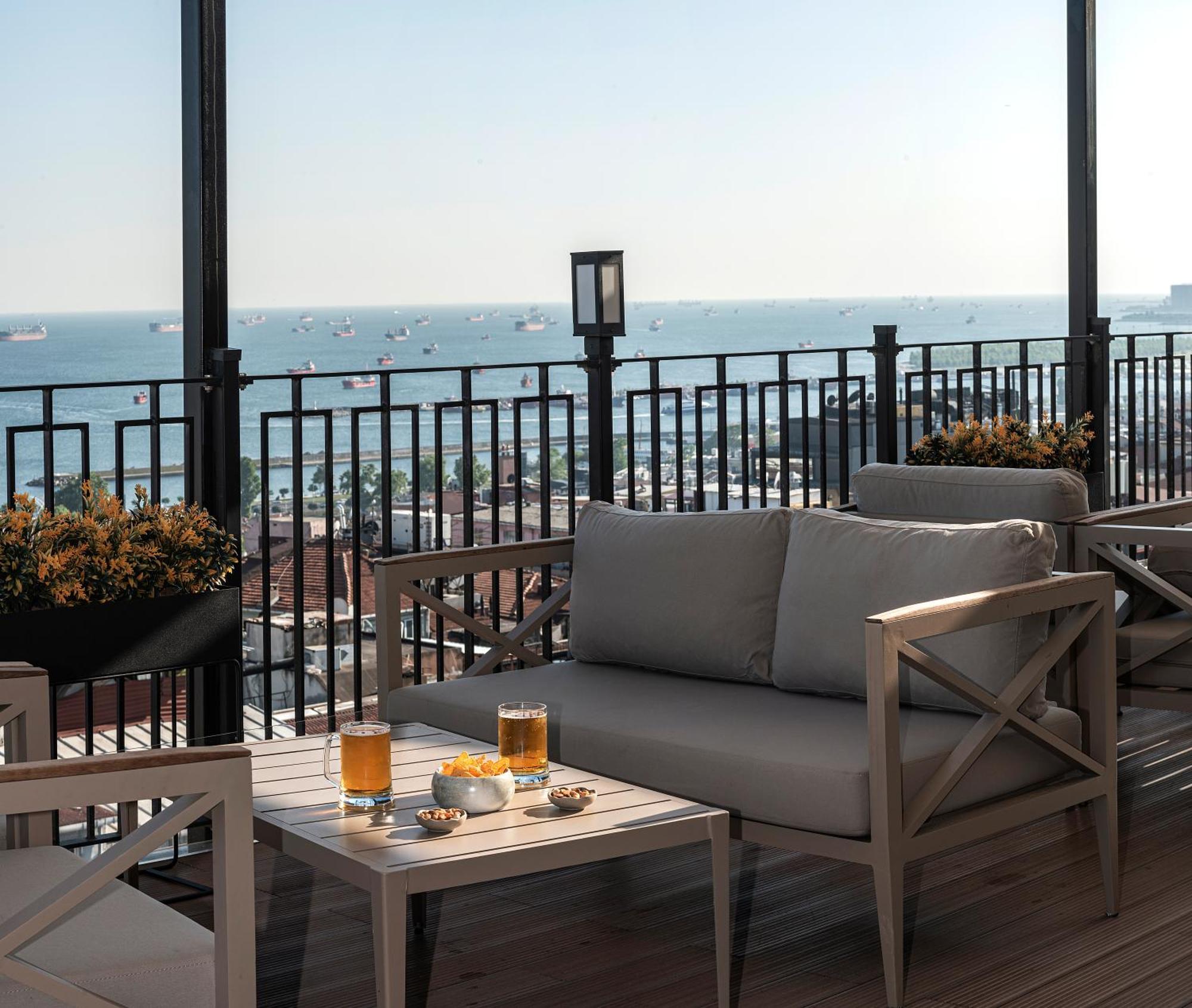 Aprilis - Special Category 4* Istambul