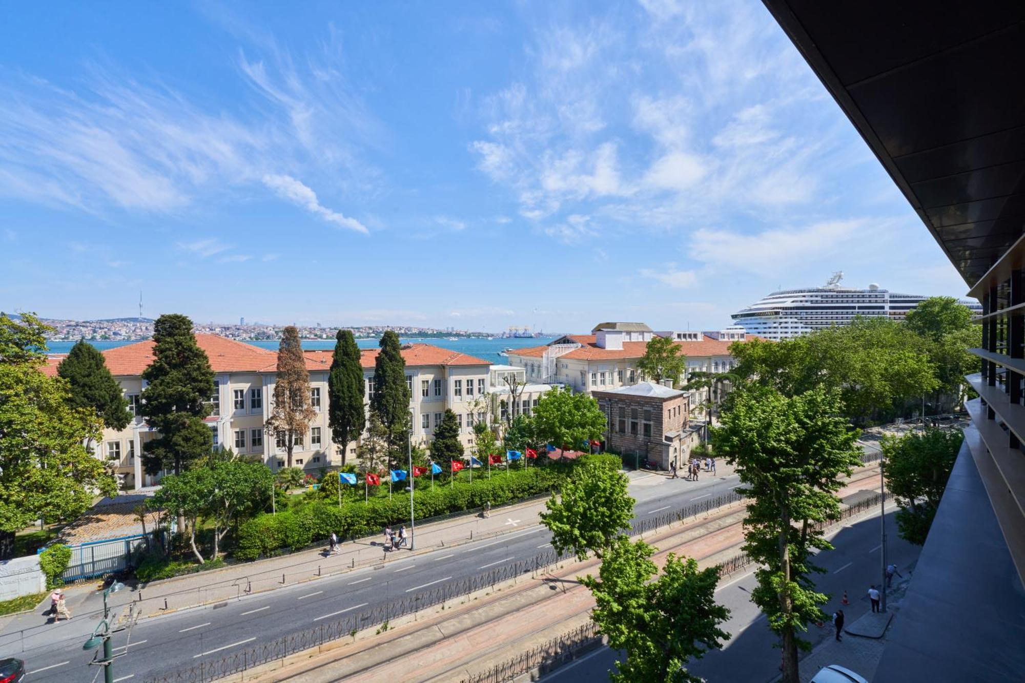 Metropolitan Bosphorus - Special Category