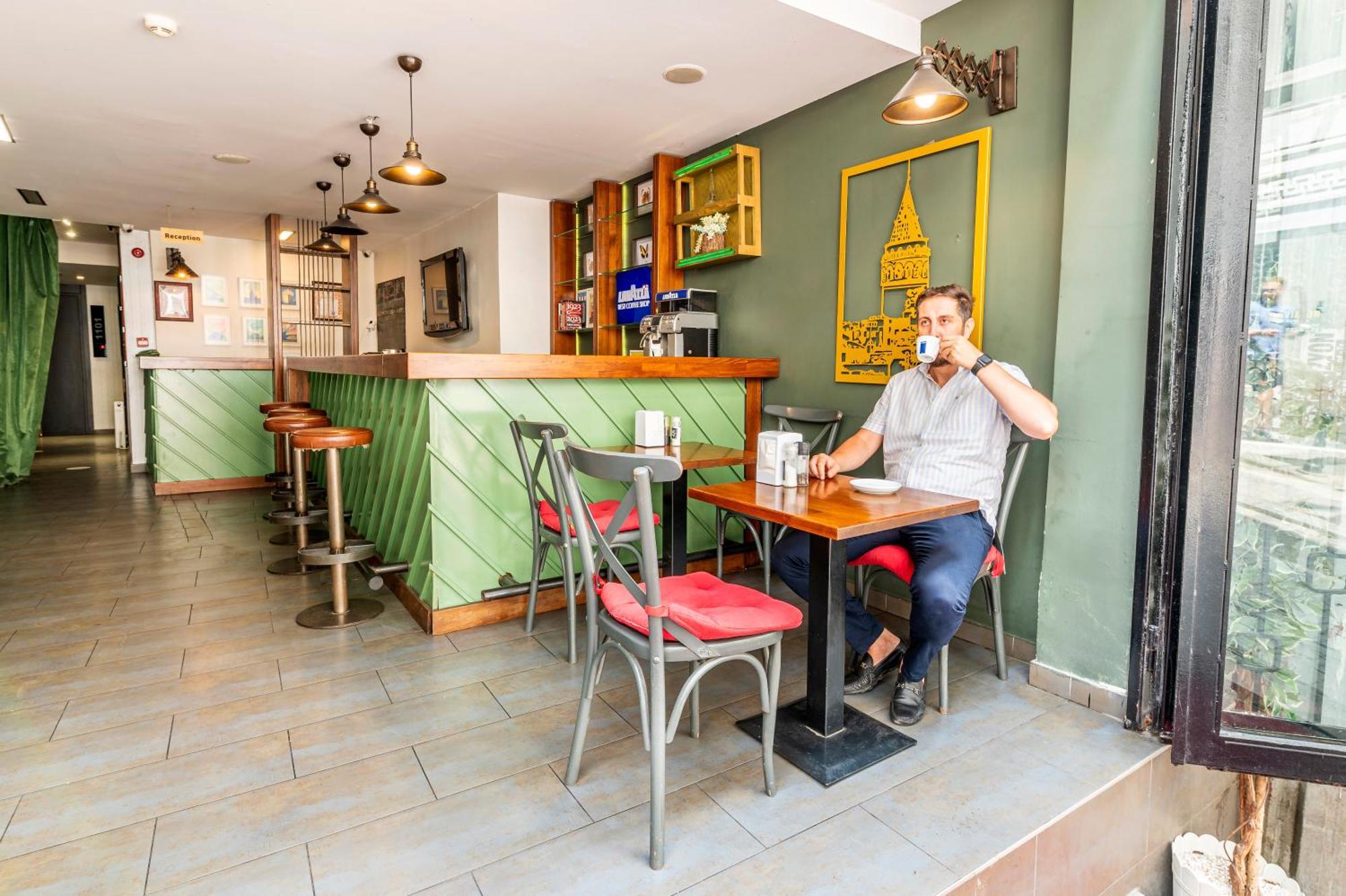 Karakoy Aparts - Special Category 4*