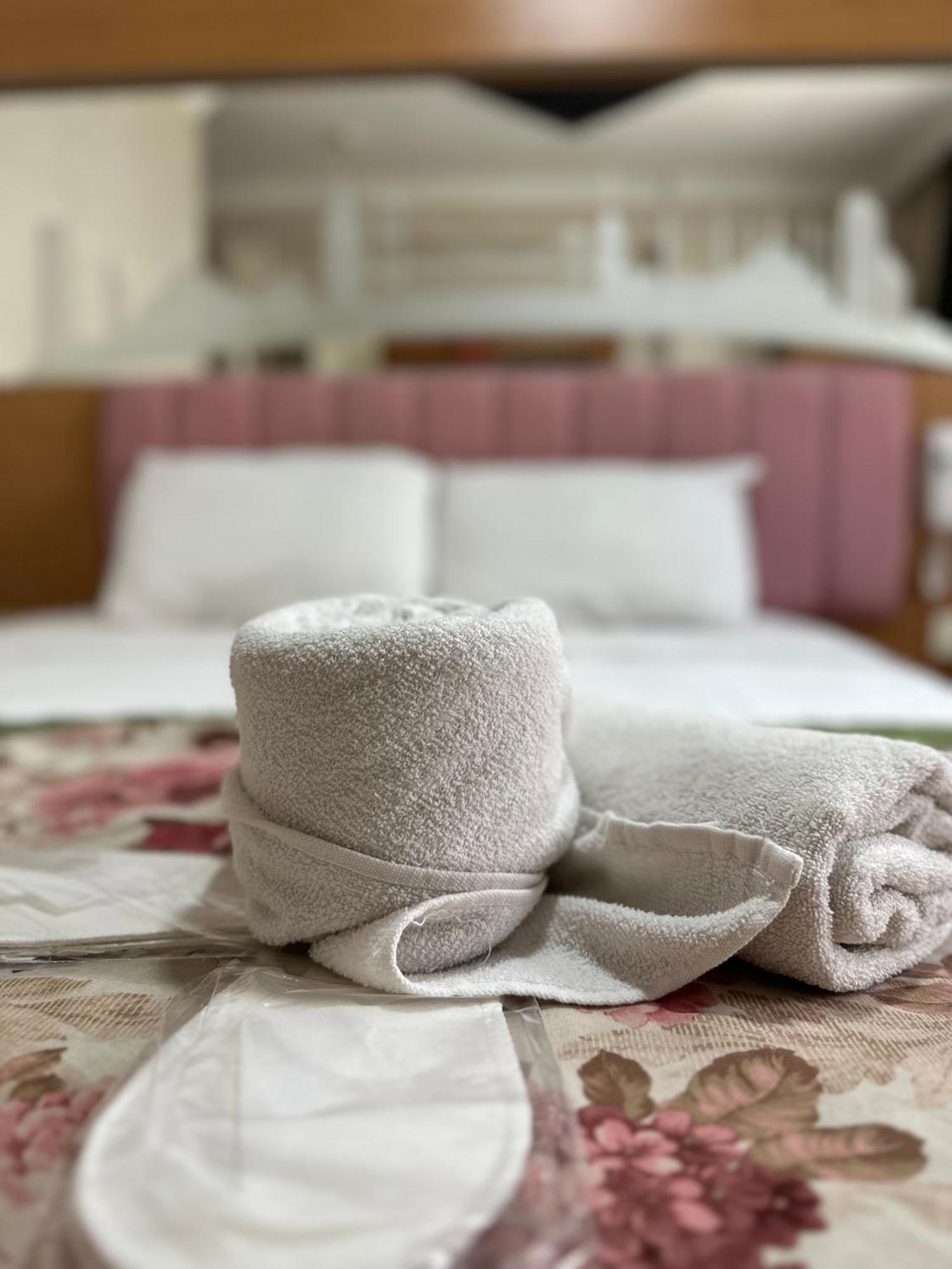 Hotel Divas Silver