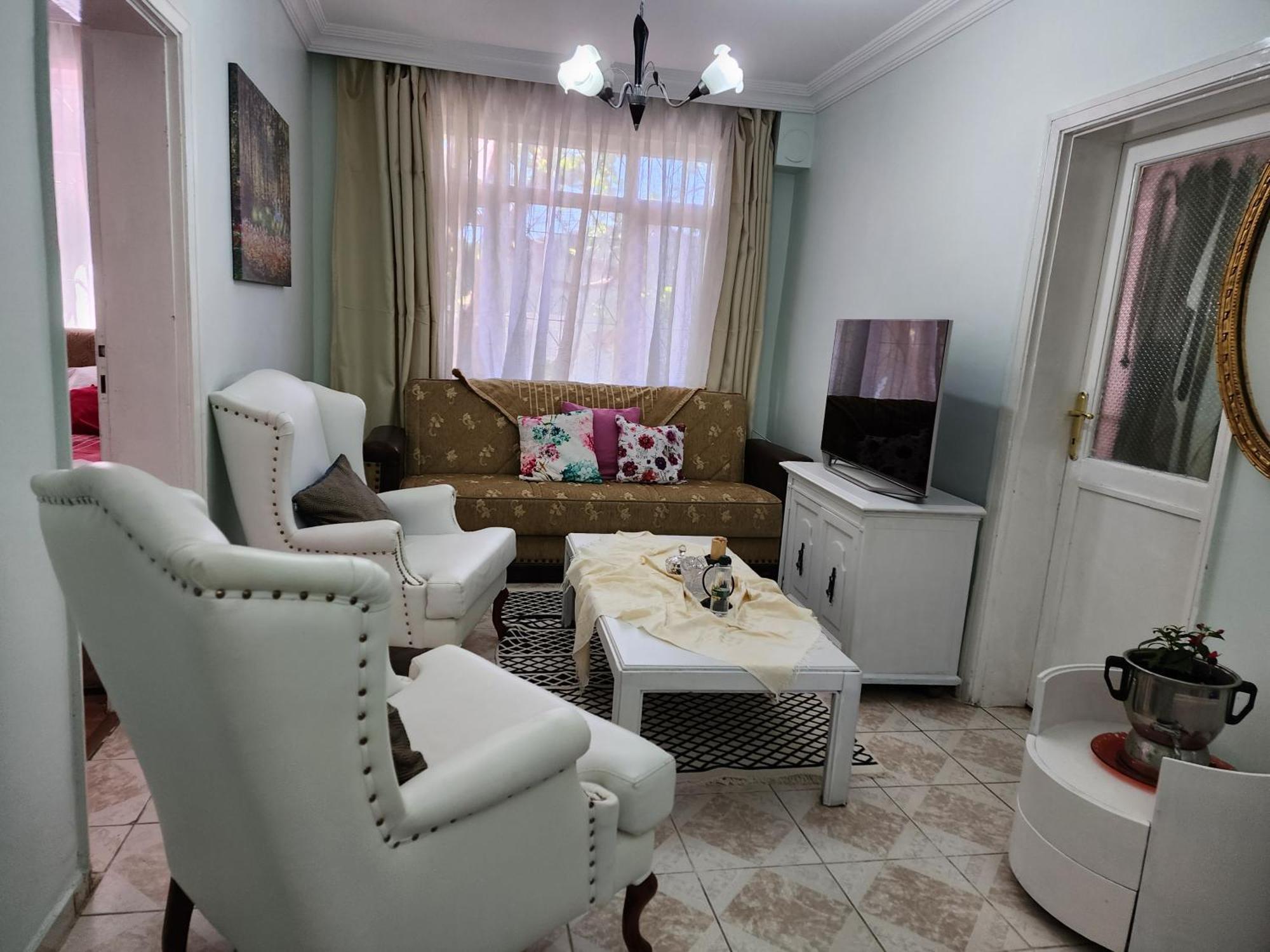 Two Bedroom Flat In The Garden At The Bosphorus *