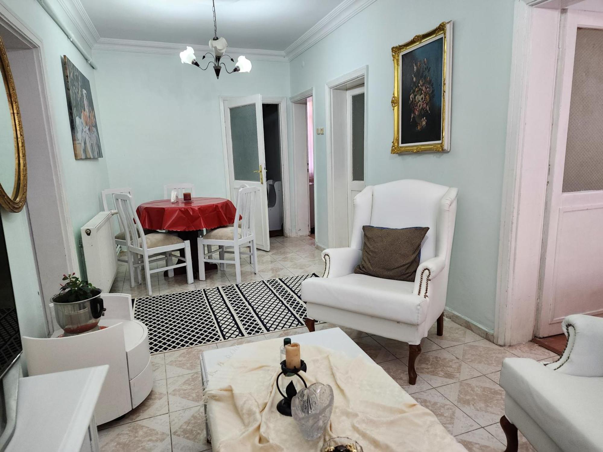 Two Bedroom Flat In The Garden At The Bosphorus Apartment