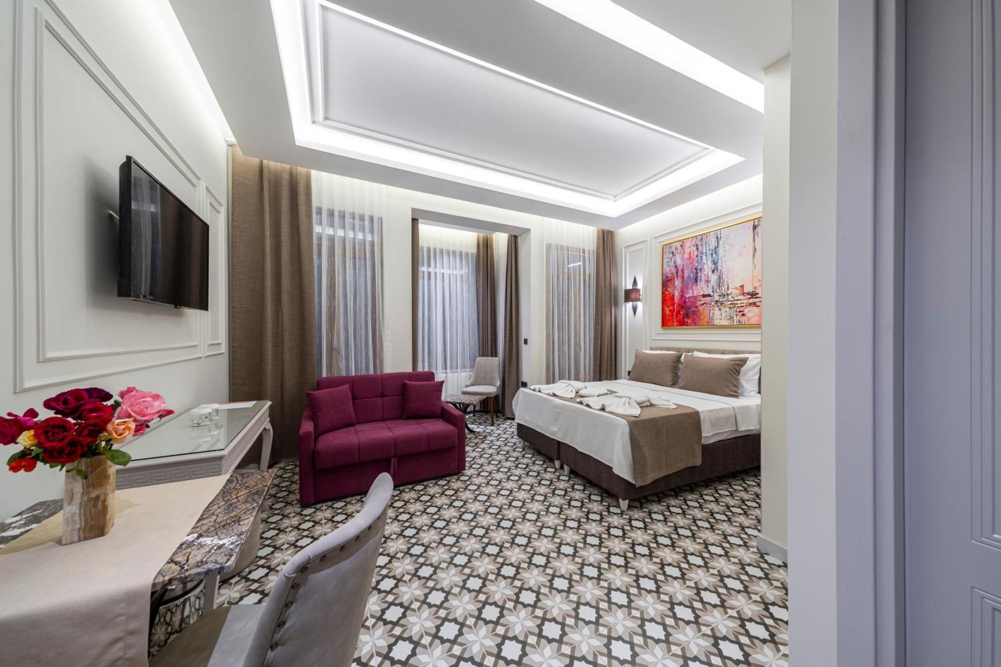 Hotel Pera Luna Premium