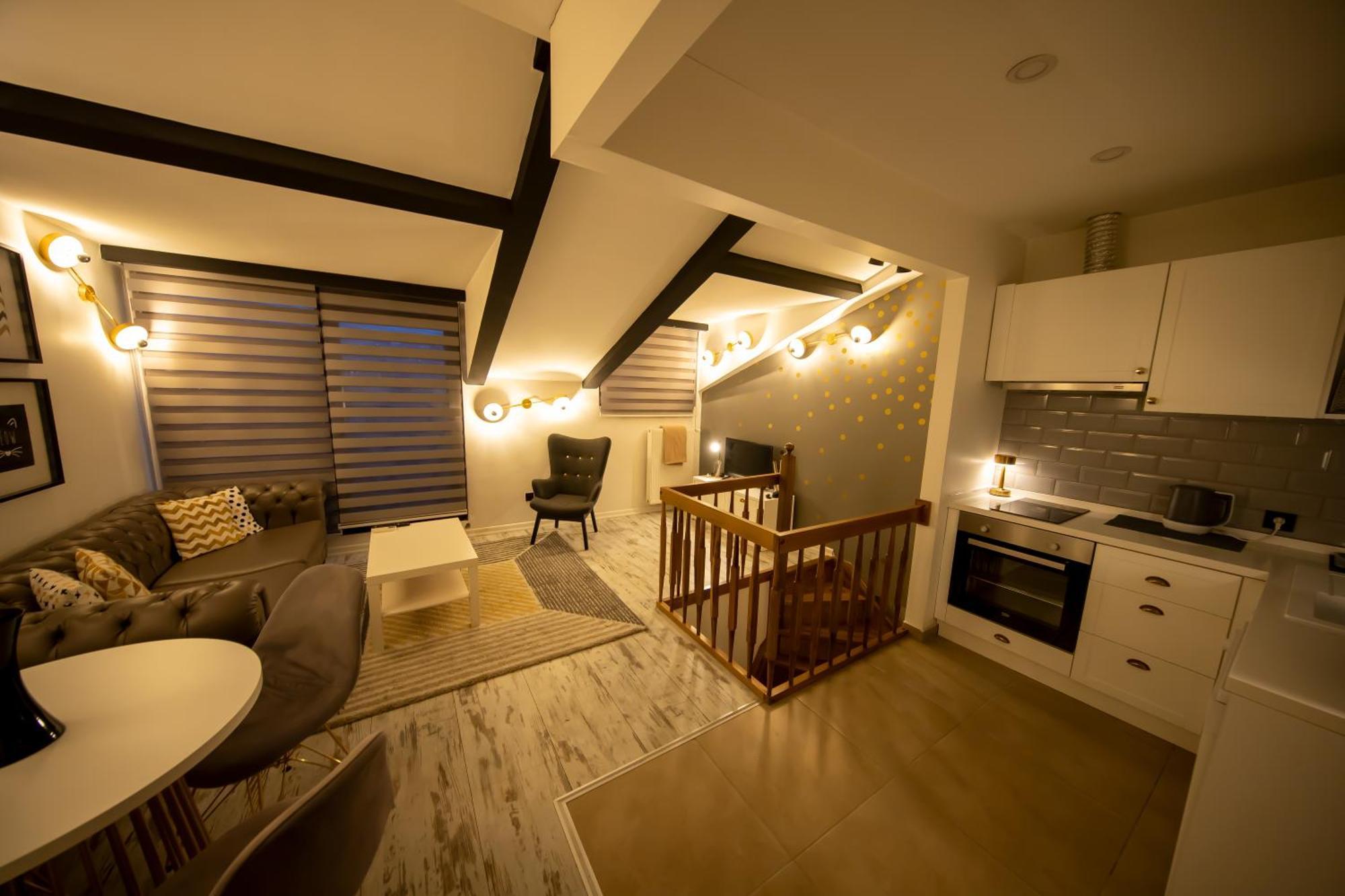 Aparthotel Ava Center