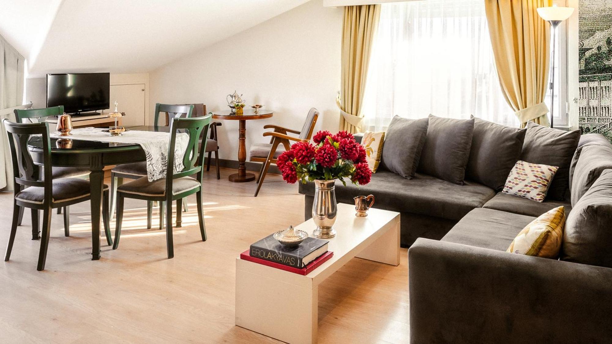 Cheya Besiktas Bosphorus Center & Hotel 3*