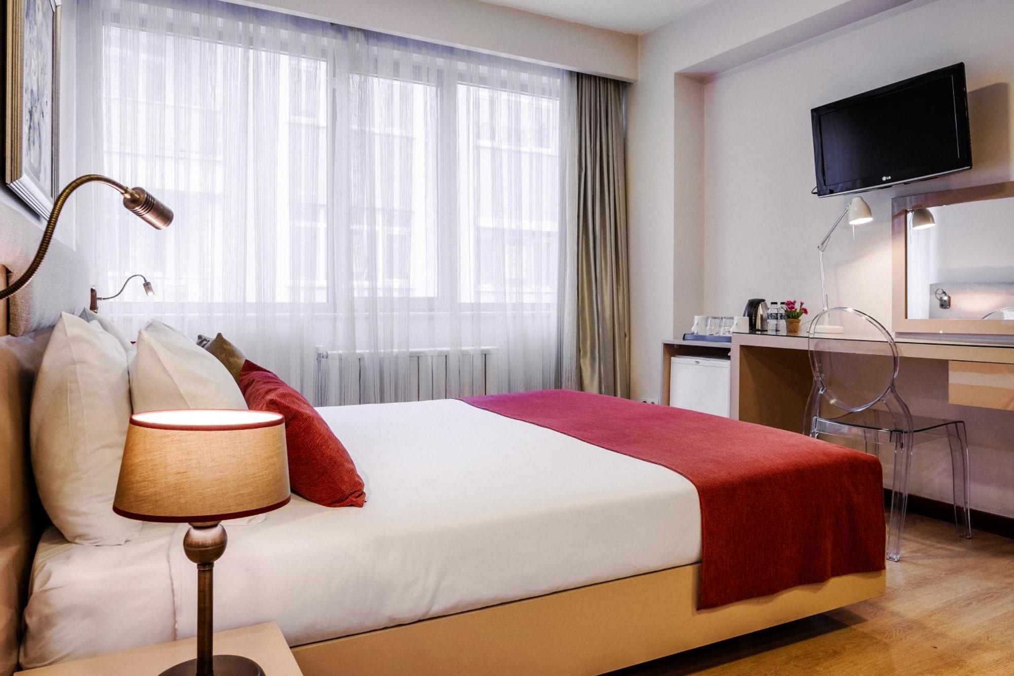 Cheya Besiktas Bosphorus Center & 3*