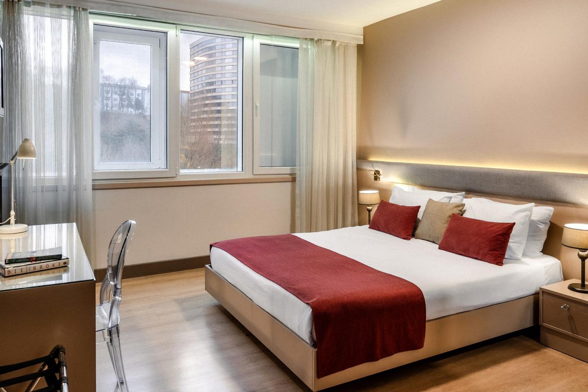 Cheya Besiktas Bosphorus Center & 3*