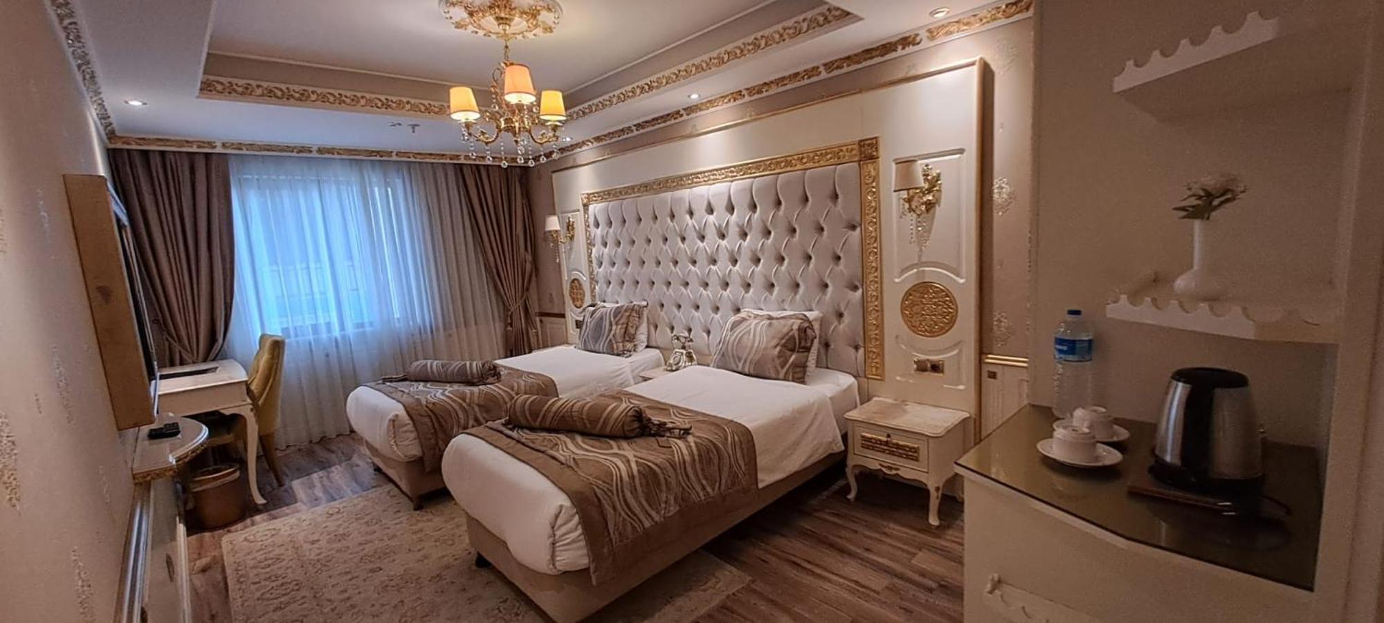 Hotel Emirhan Palace *