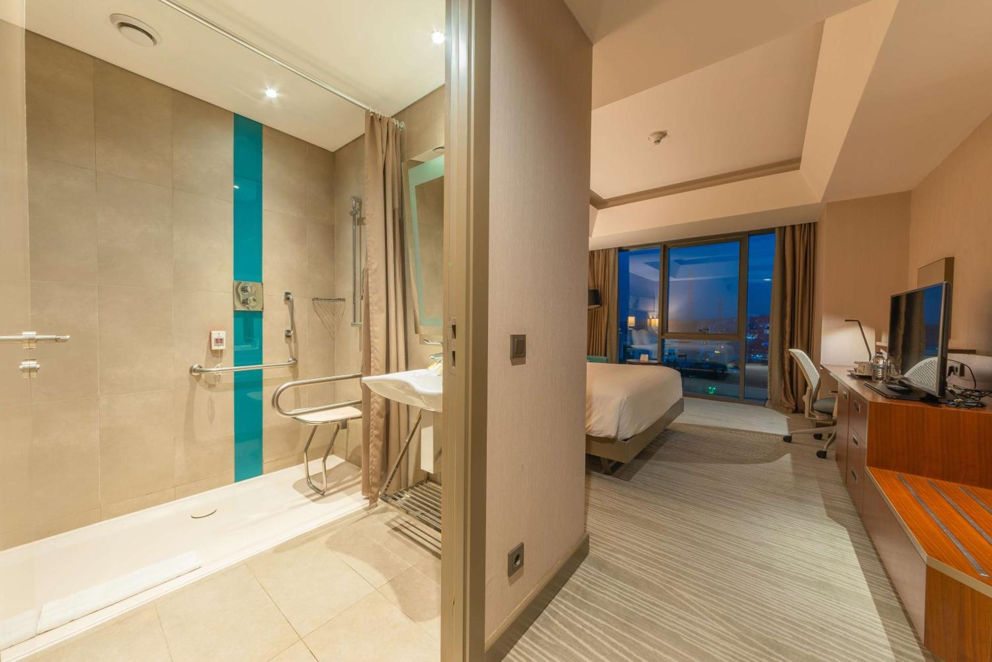 Hilton Garden Atatürk Airport 4* İstanbul