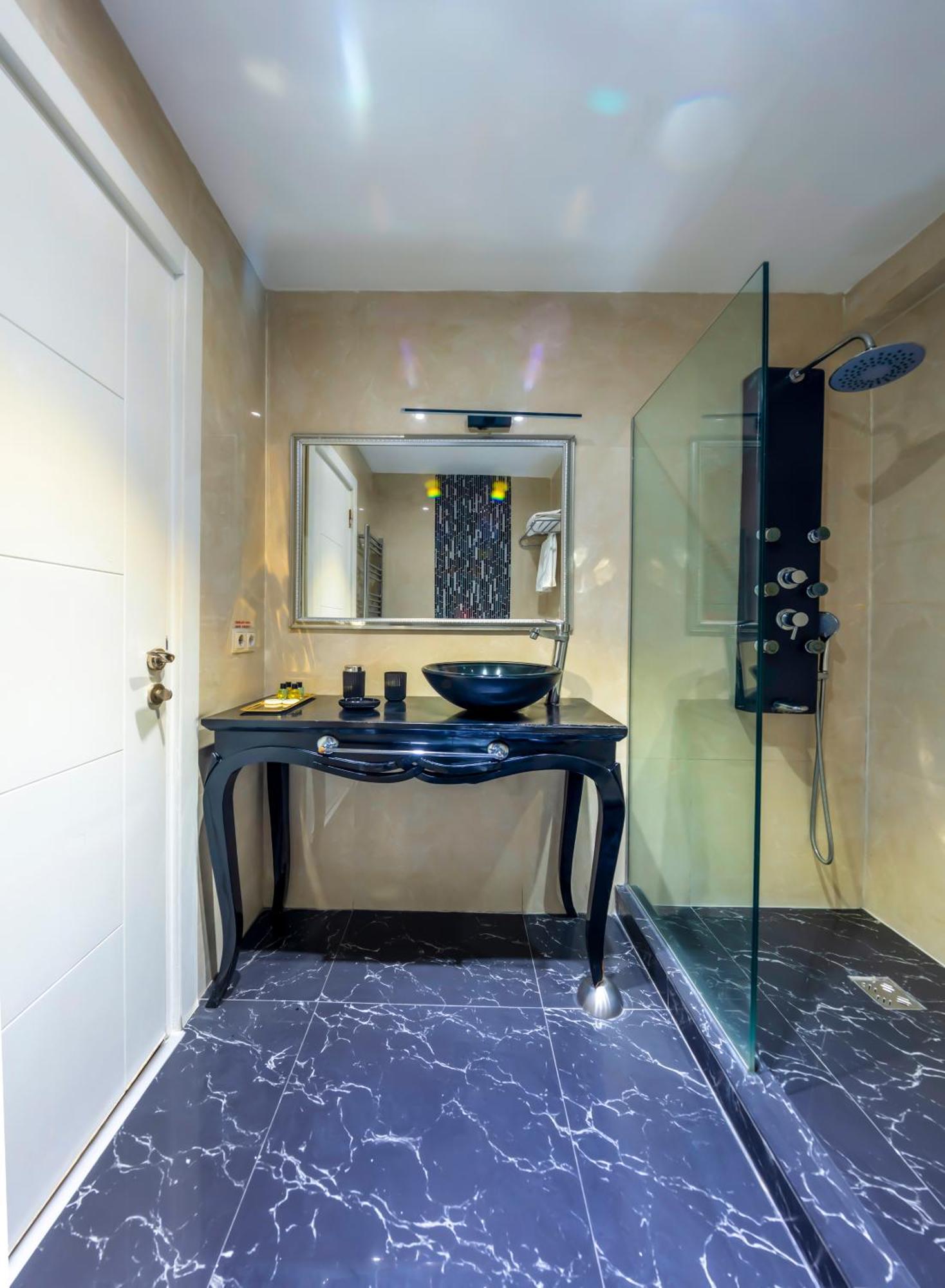 Hotel In Pera Boutique