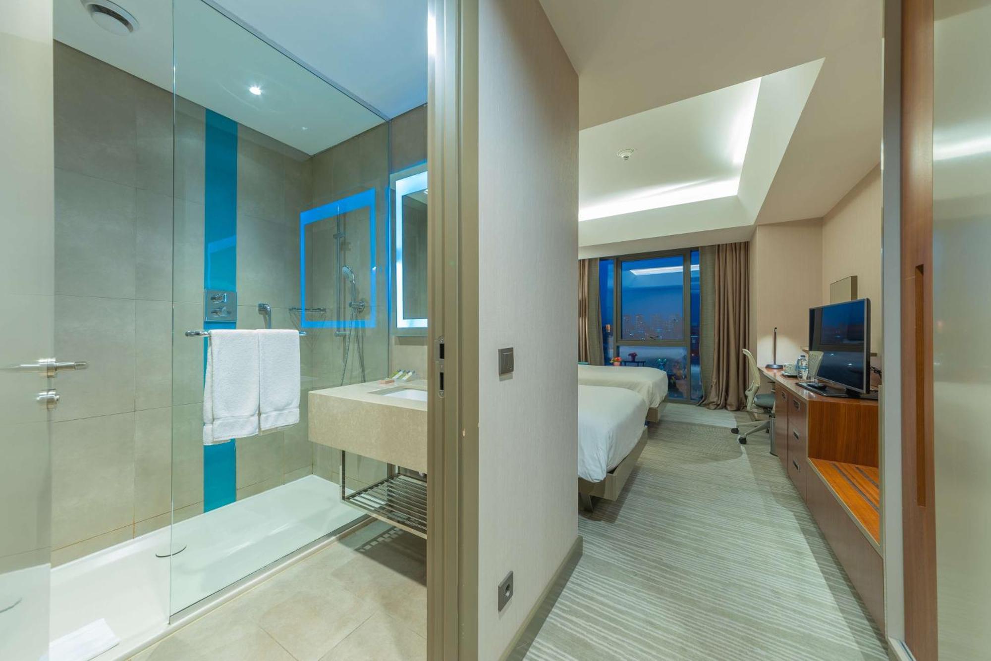 Hilton Garden Atatürk Airport Otel 4*
