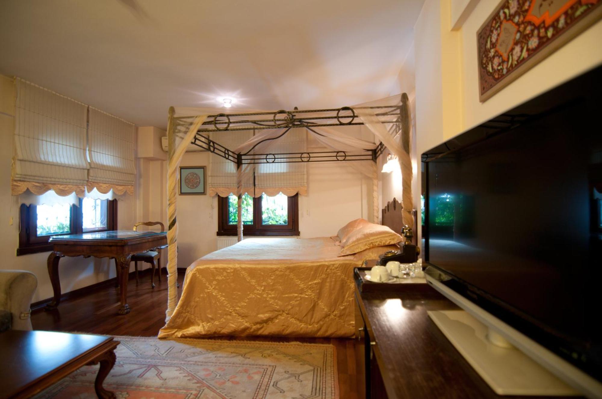 Sphendone Hotel 4*