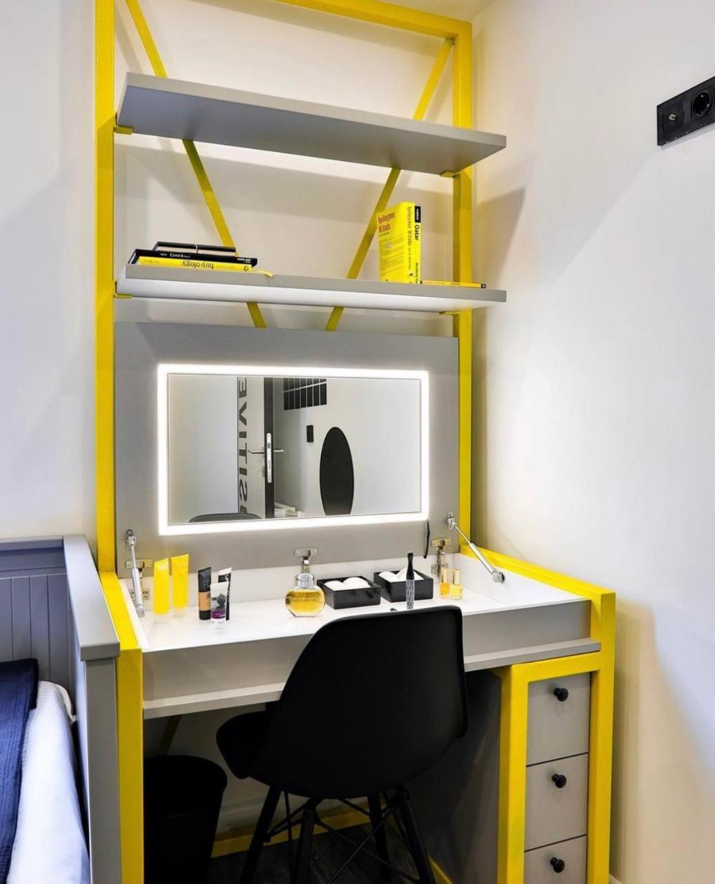 Ava Center Aparthotel