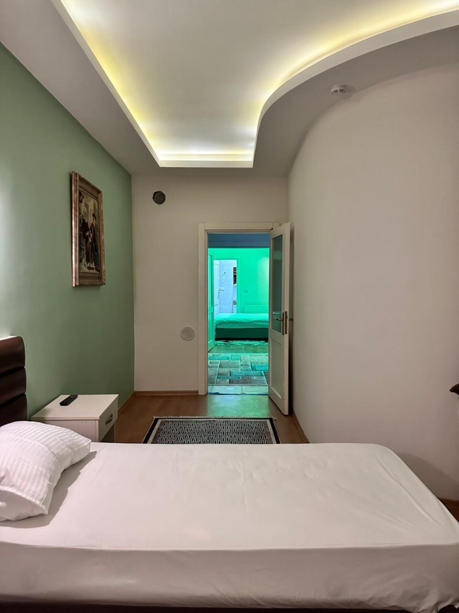 Magnolia Suites *