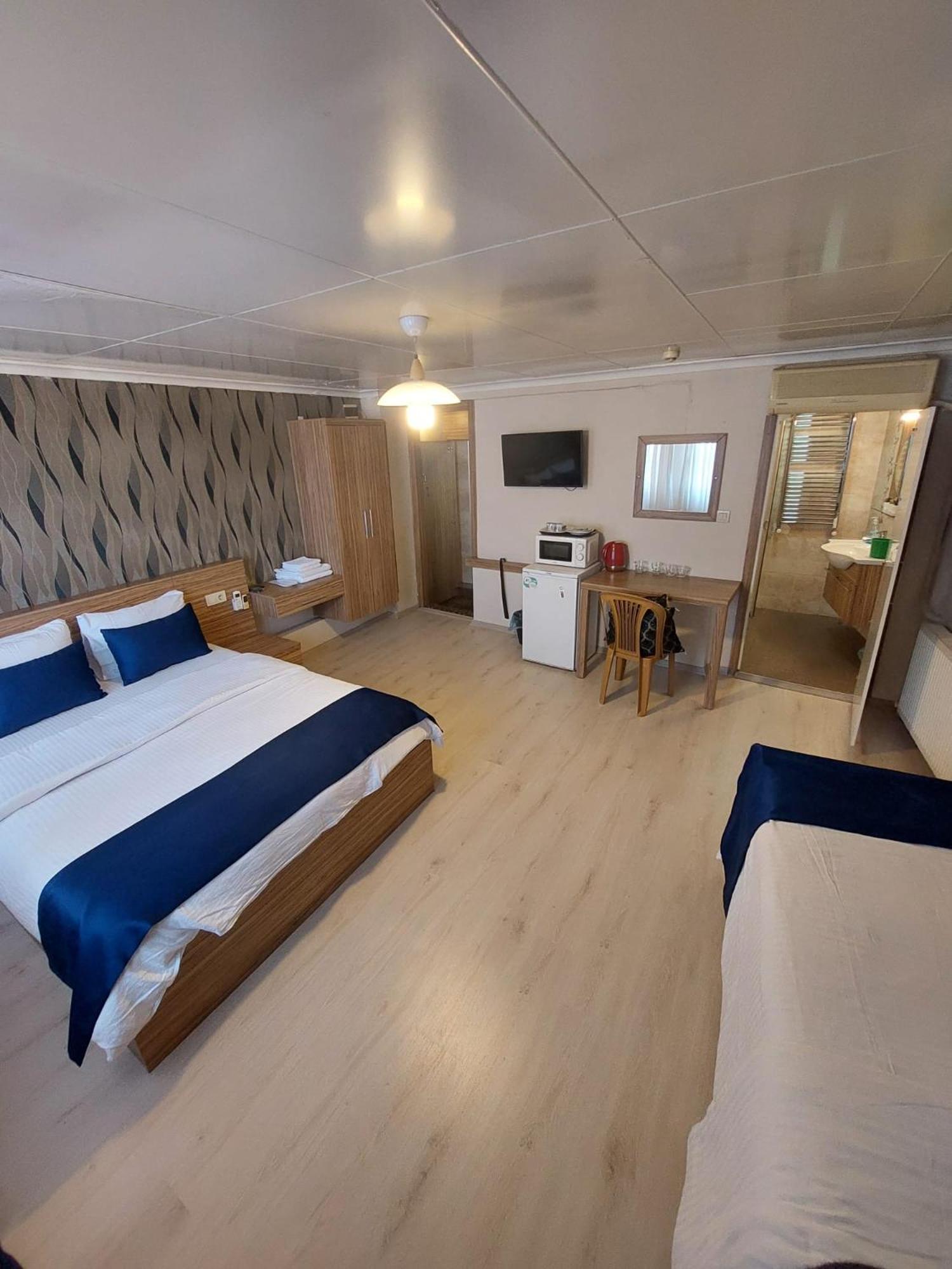 Aslan Hotel