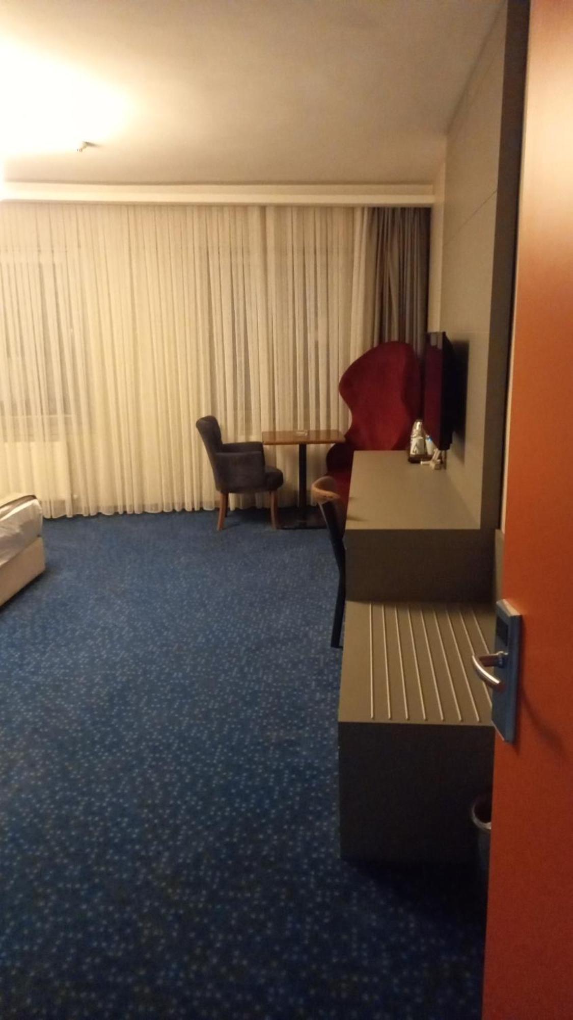 Acar Hotel *